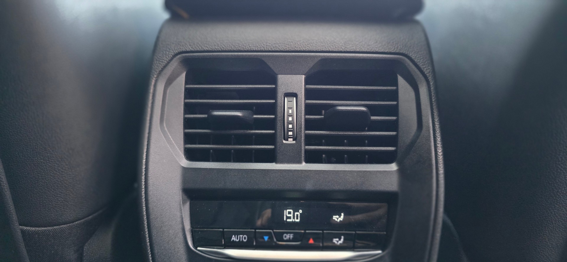 BMW M340i xDrive 48V Touring Steptronic *FACELIFT*EL. PANORAMA*DISTRONIC*BROOKLYN GRAU*ANHÄNGERKUPPLUNG*-image-11
