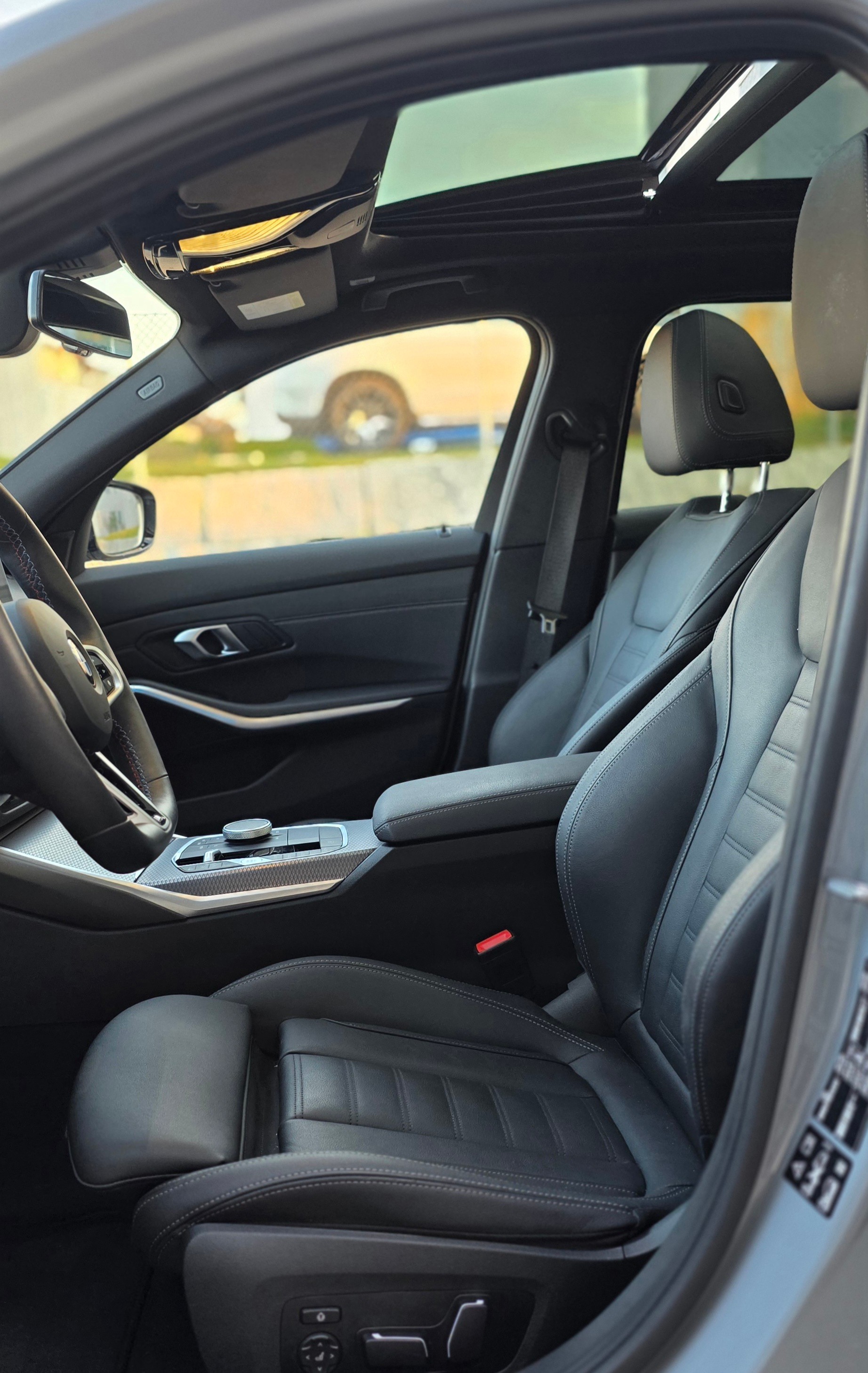 BMW M340i xDrive 48V Touring Steptronic *FACELIFT*EL. PANORAMA*DISTRONIC*BROOKLYN GRAU*ANHÄNGERKUPPLUNG*-image-14