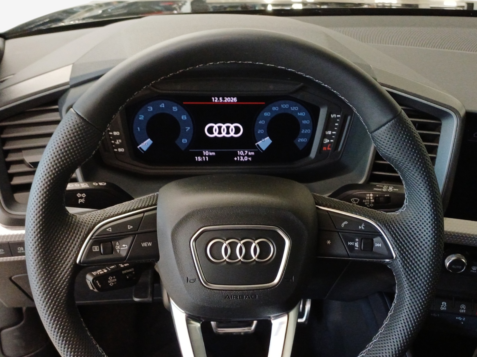 AUDI A1 Sportback 30 TFSI Attraction S-tronic-image-9