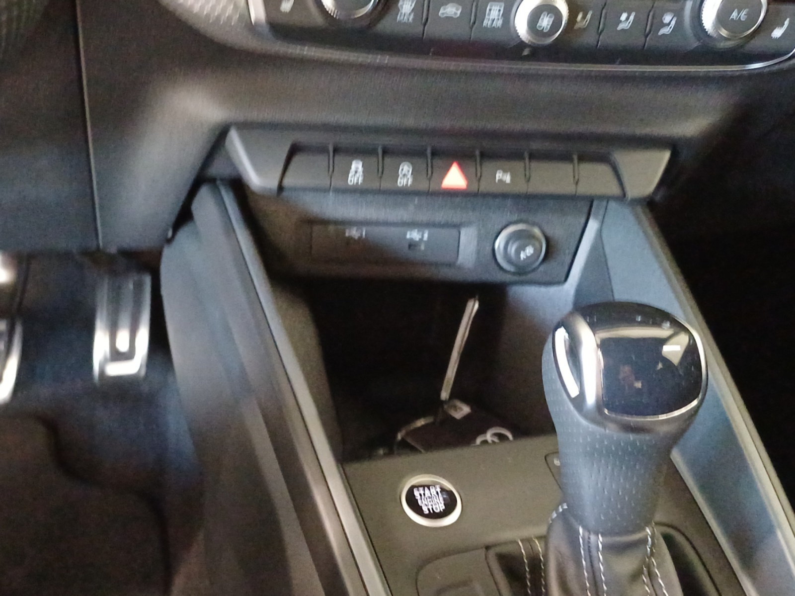 AUDI A1 Sportback 30 TFSI Attraction S-tronic-image-10