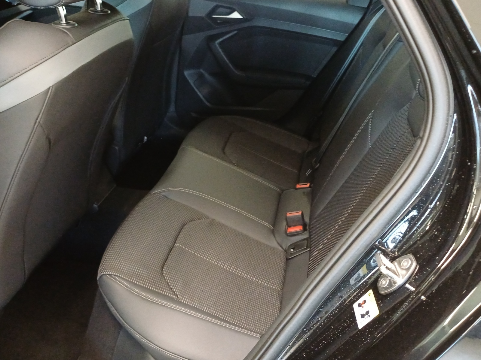 AUDI A1 Sportback 30 TFSI Attraction S-tronic-image-11
