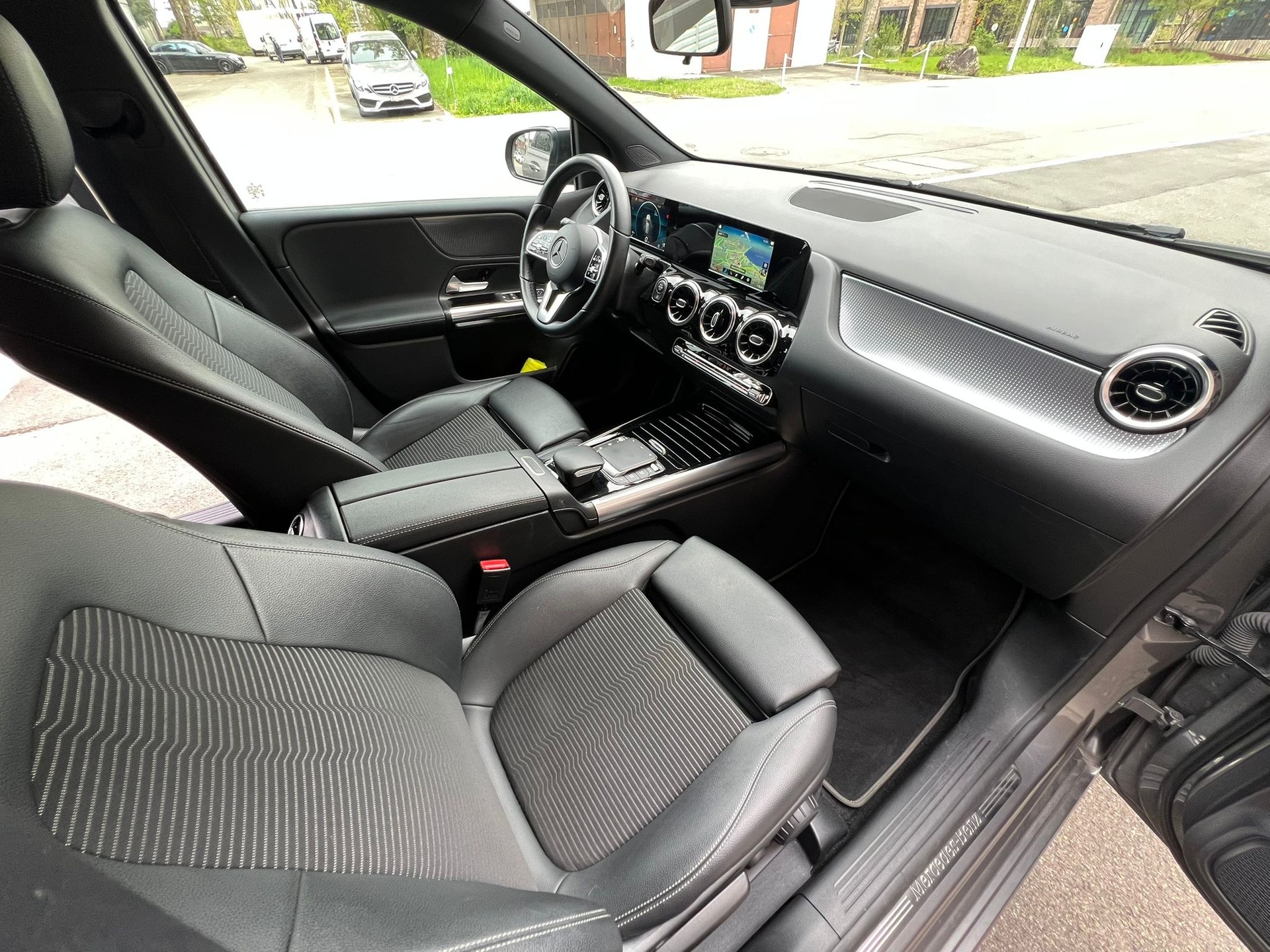 MERCEDES-BENZ B 200 d Night Star 8G-DCT-image-7