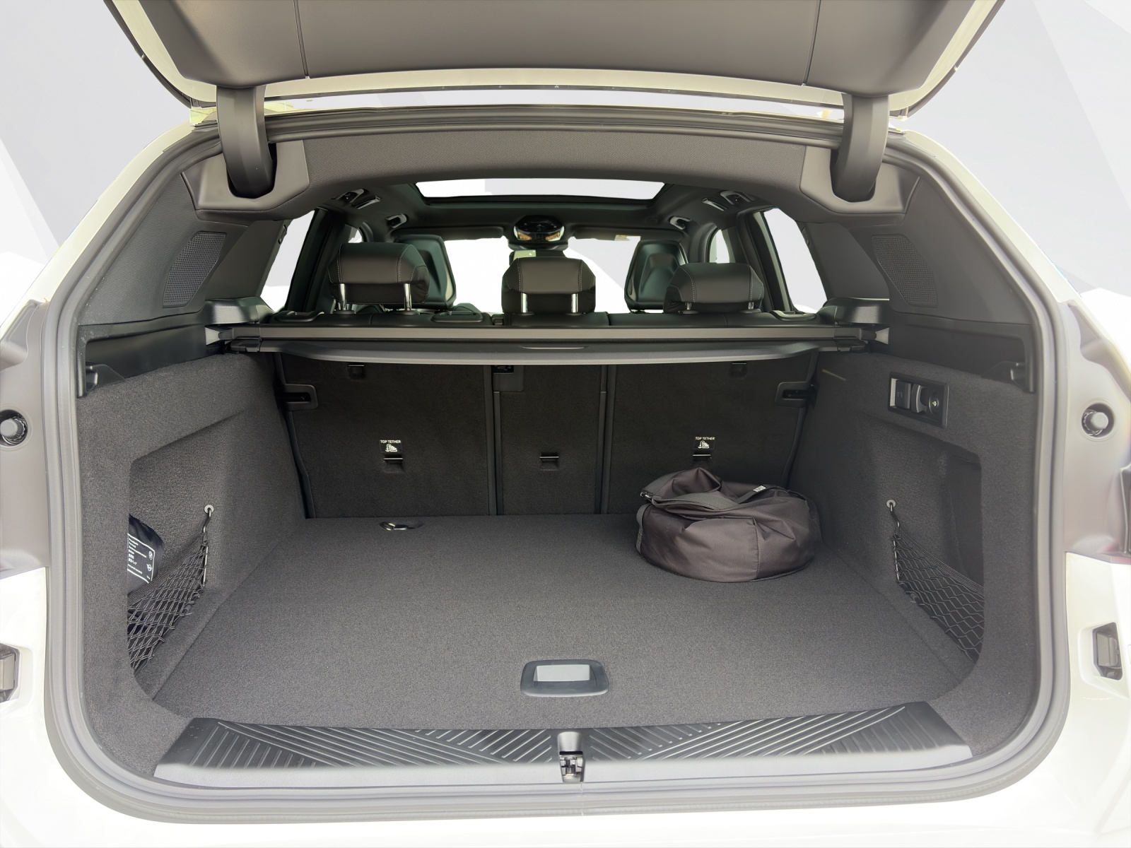 BMW X3 30e xDrive-image-19