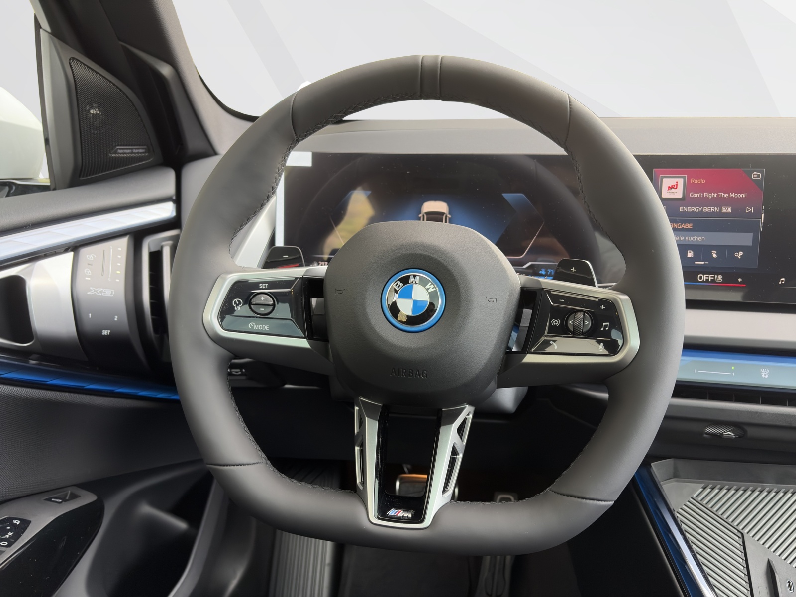 BMW X3 30e xDrive-image-11