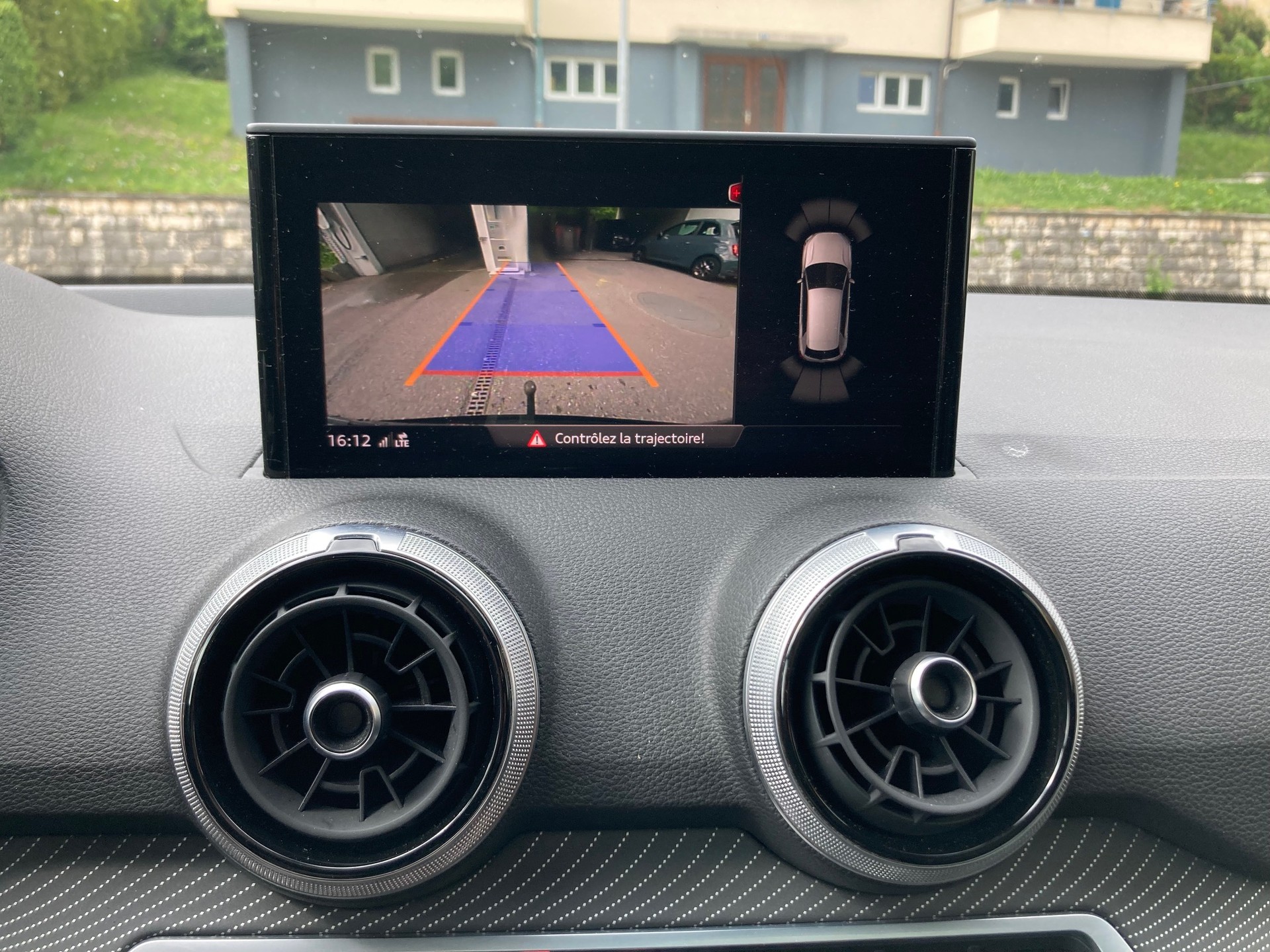 AUDI SQ2 TFSI quattro-image-11