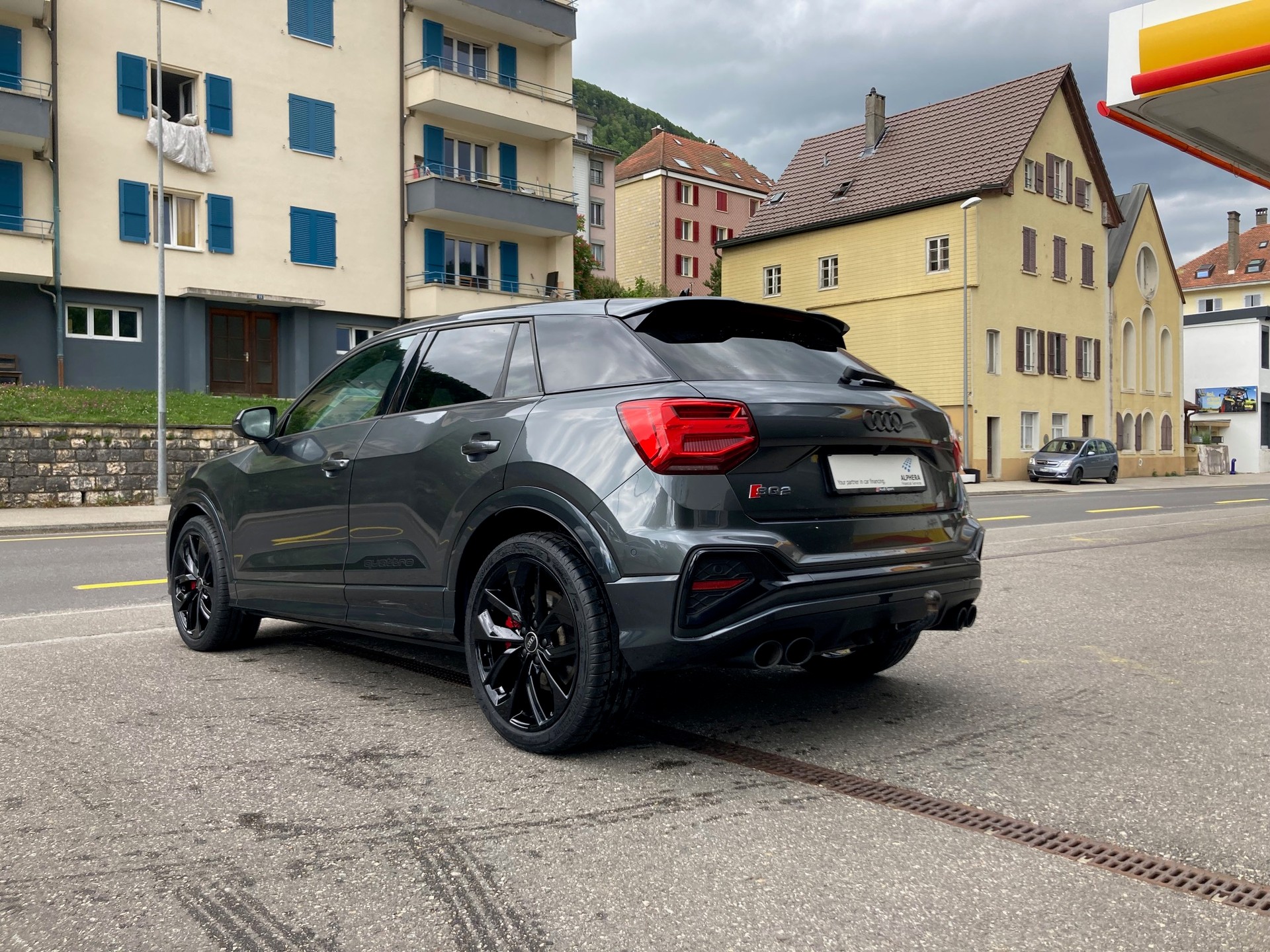AUDI SQ2 TFSI quattro-image-3