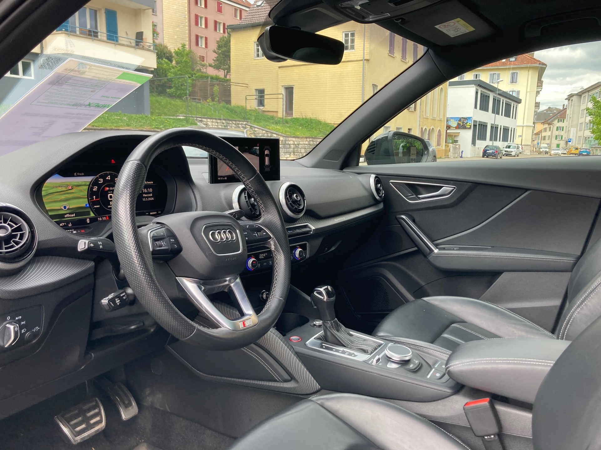 AUDI SQ2 TFSI quattro-image-8