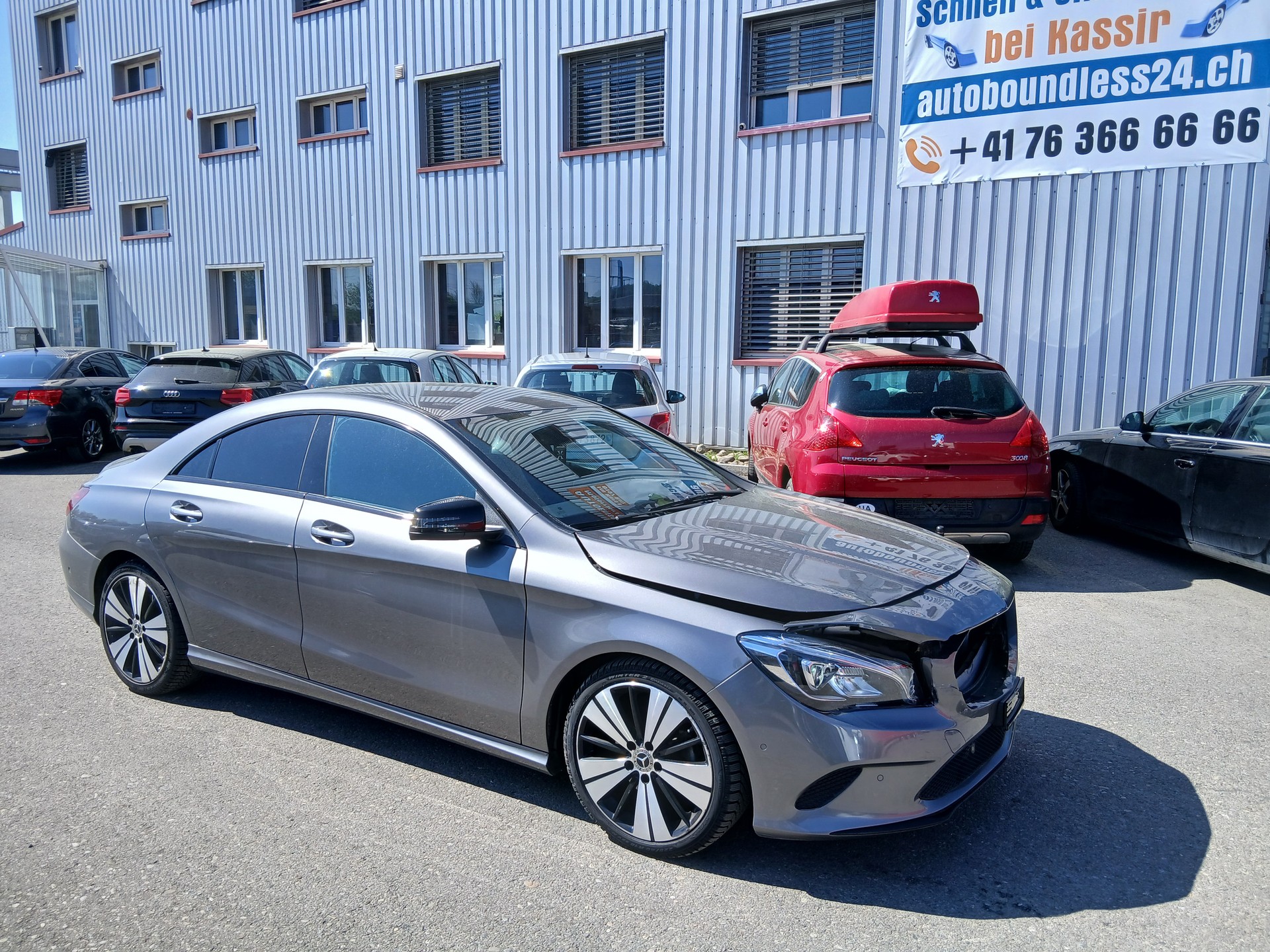 MERCEDES-BENZ CLA 200 Night Star 7G-DCT-image-2