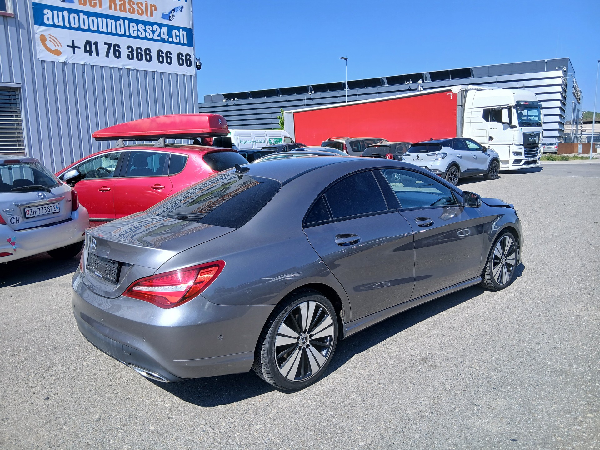 MERCEDES-BENZ CLA 200 Night Star 7G-DCT-image-8