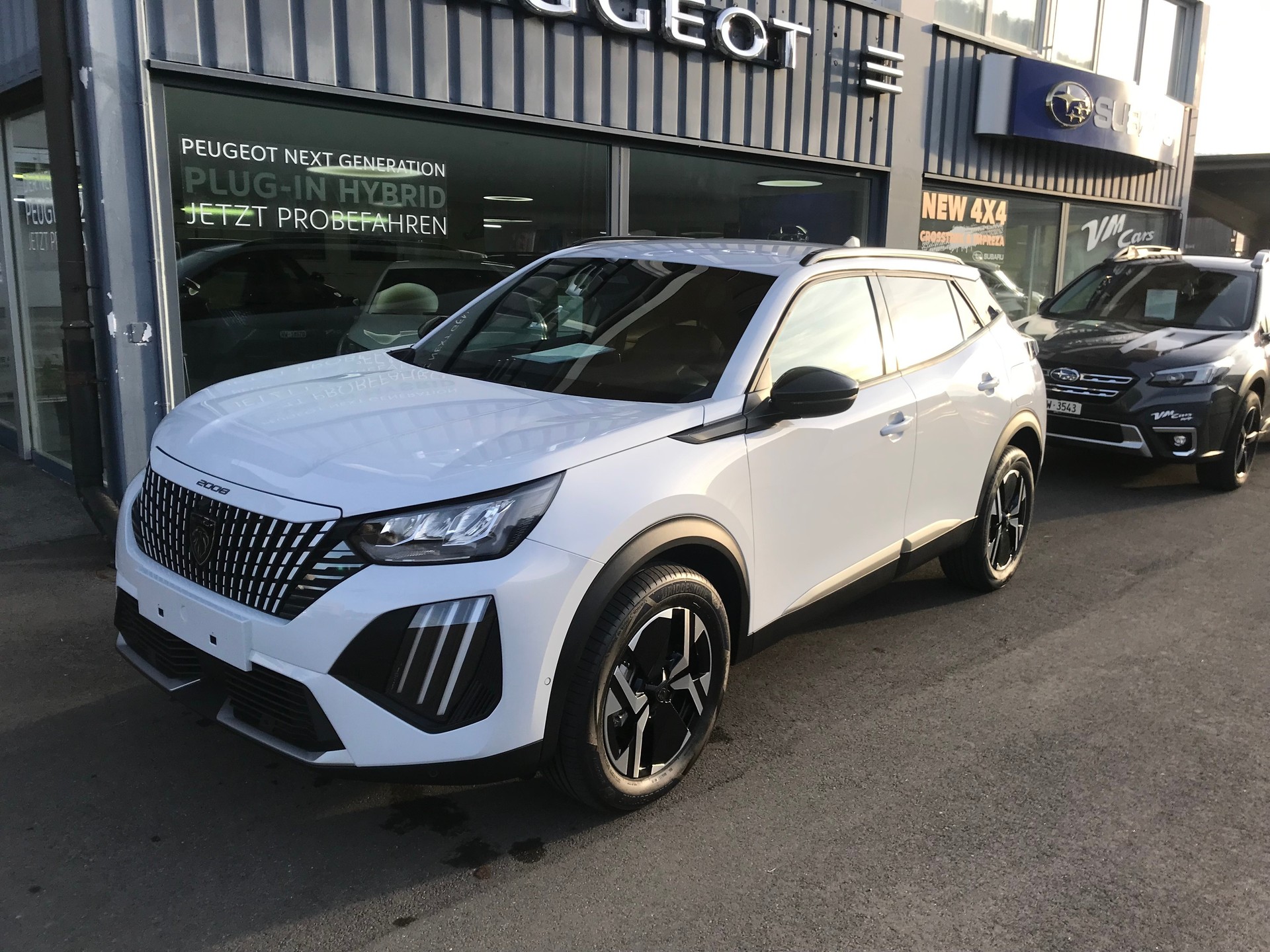 PEUGEOT 2008 1.2 145 MHEV Allure Premium