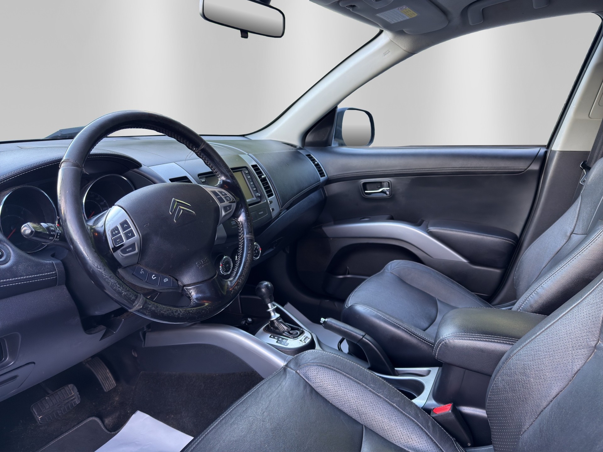 CITROEN C-Crosser 2.2 HDi Exclusive DCS6-image-7