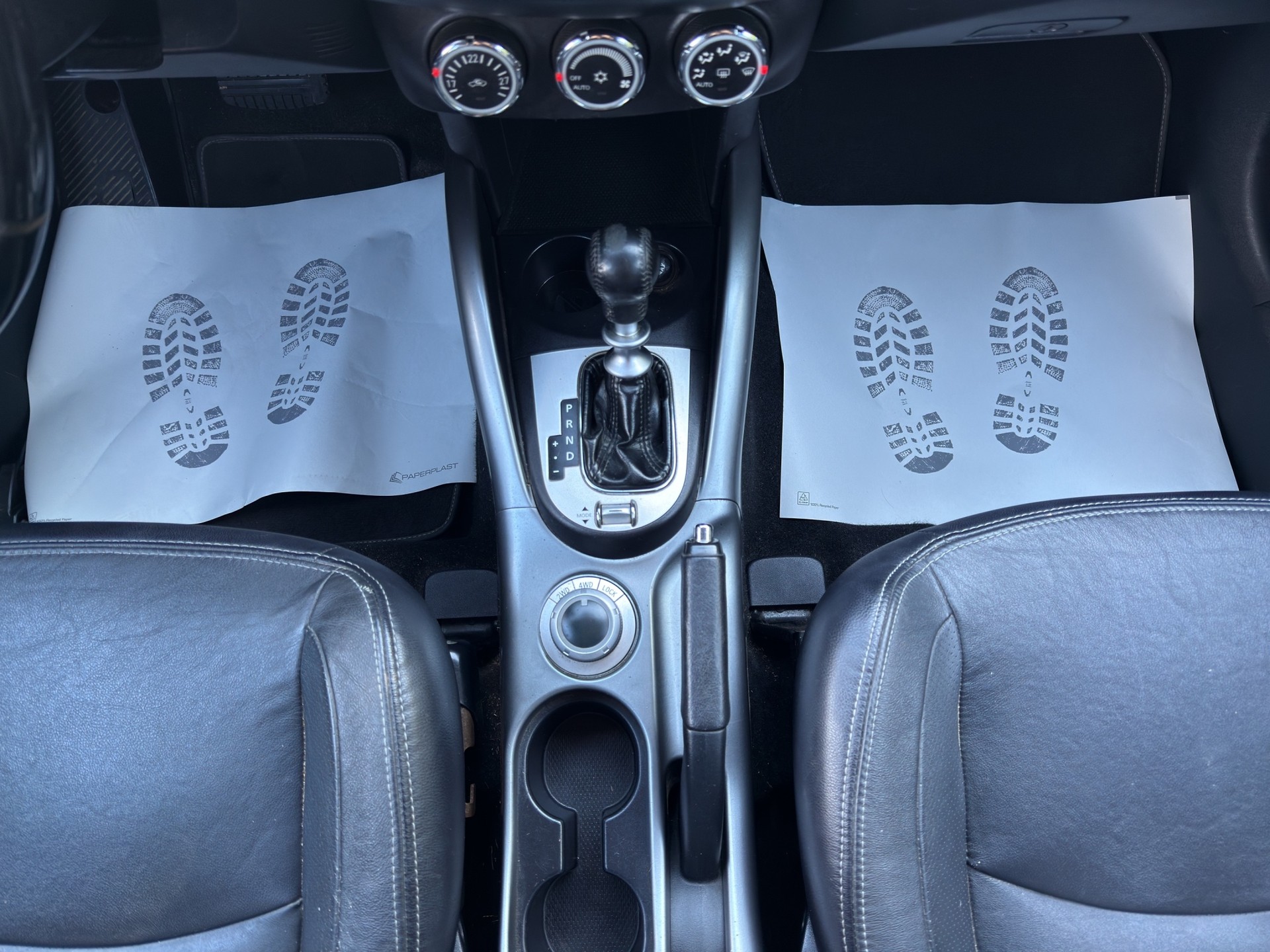 CITROEN C-Crosser 2.2 HDi Exclusive DCS6-image-10