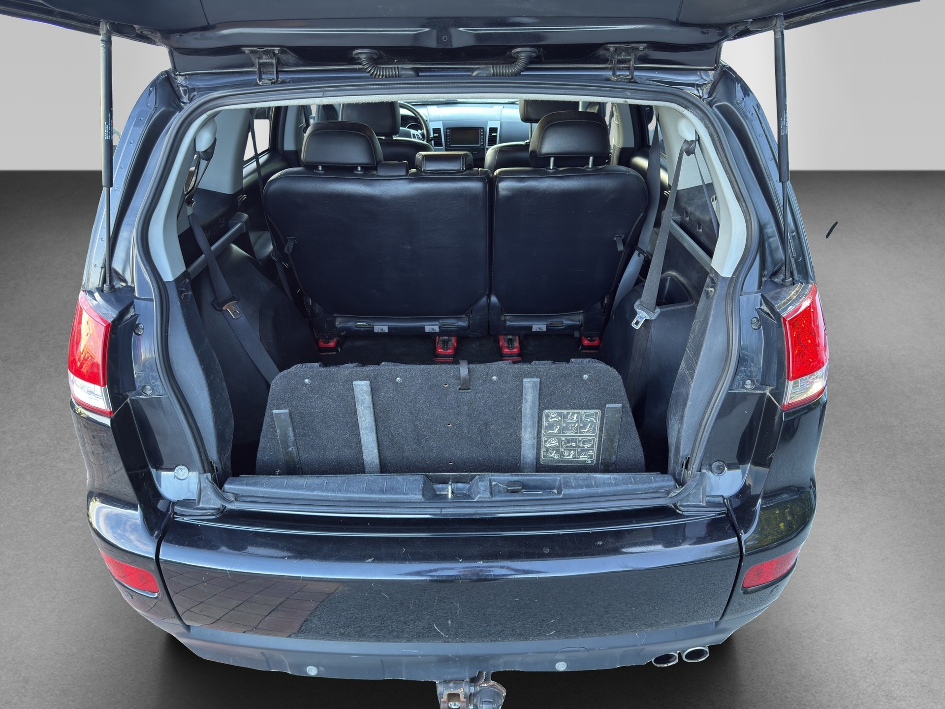 CITROEN C-Crosser 2.2 HDi Exclusive DCS6-image-15