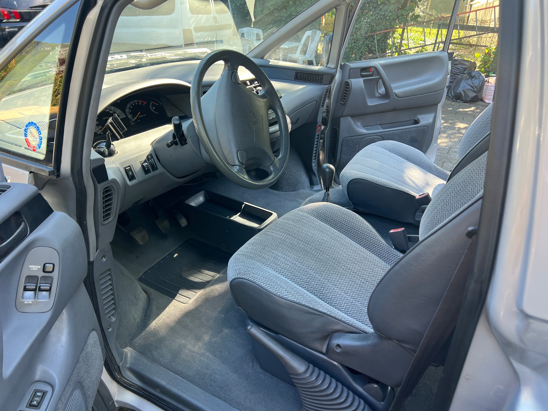 TOYOTA Previa XE 4x4-image-6
