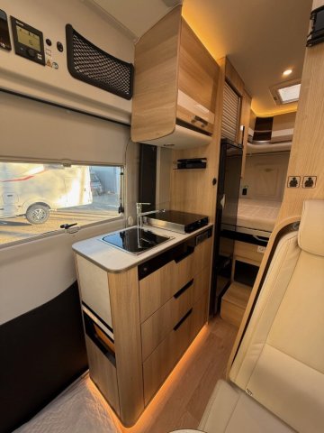 FORD Transit-image-2