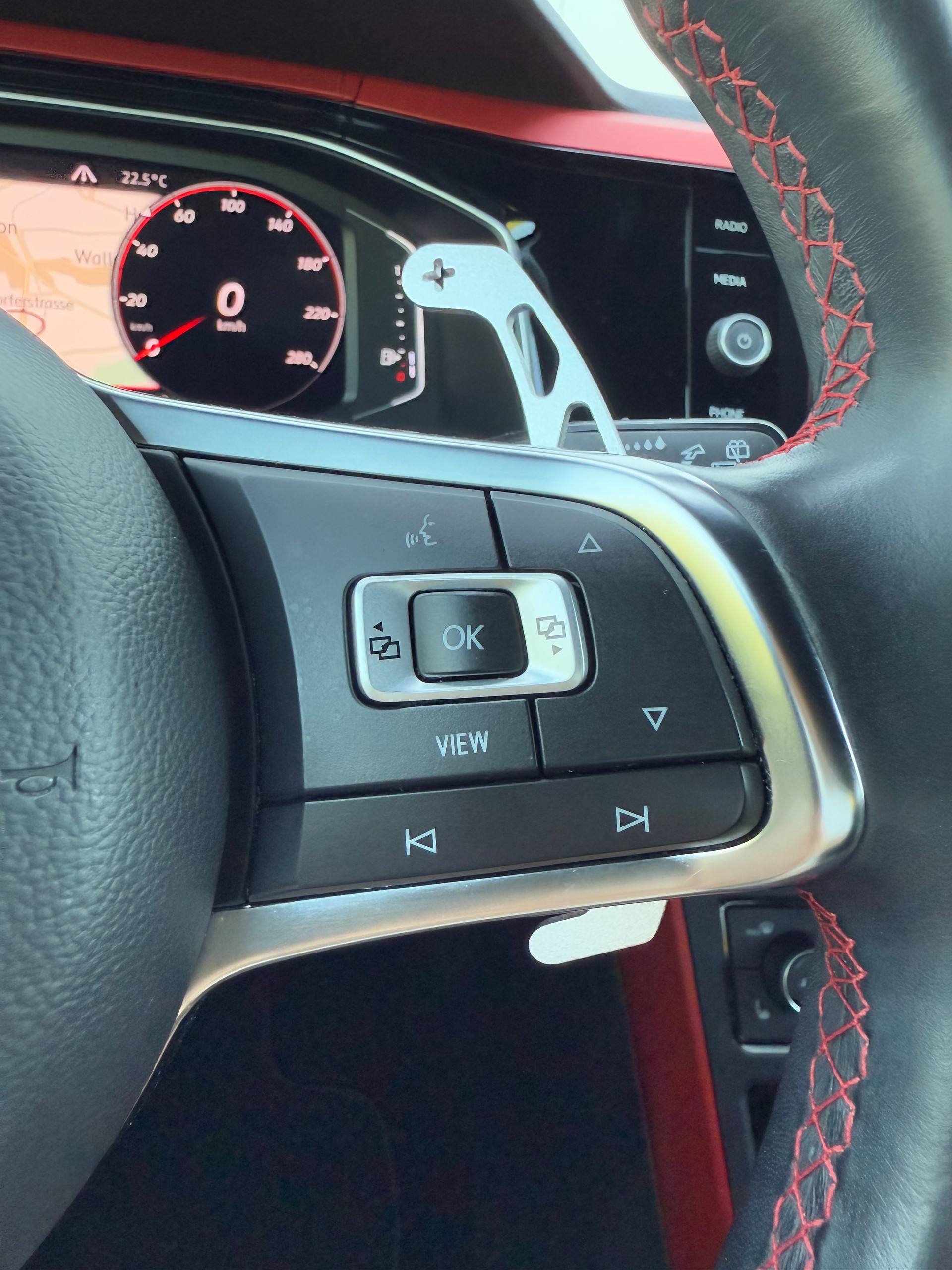 VW Polo 2.0 TSI GTI DSG-image-11