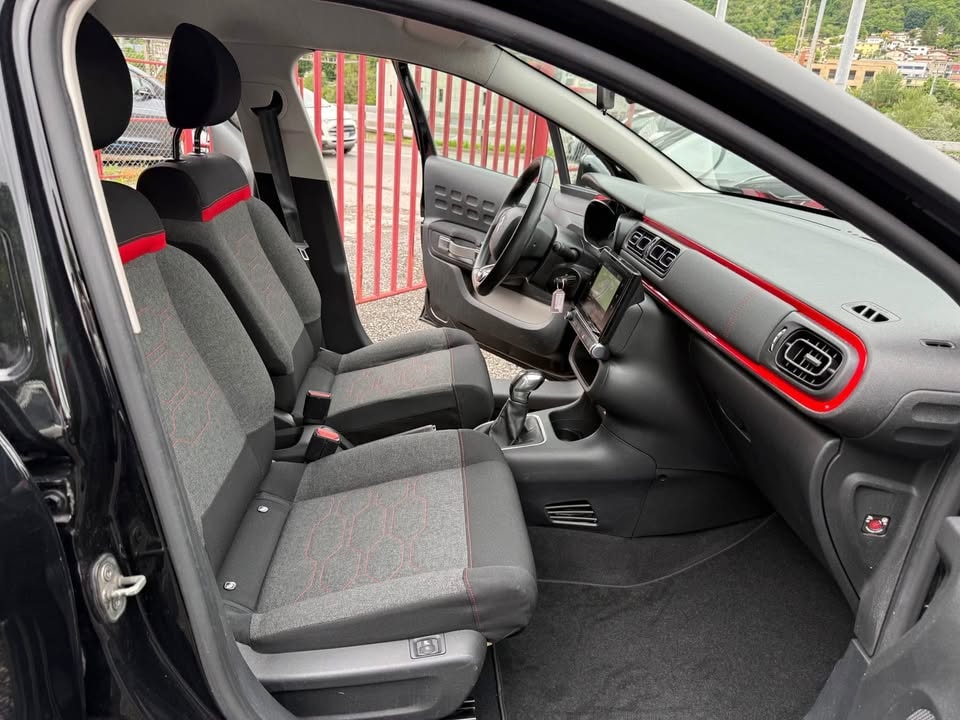 CITROEN C3 1.2i PureTech Feel-image-4