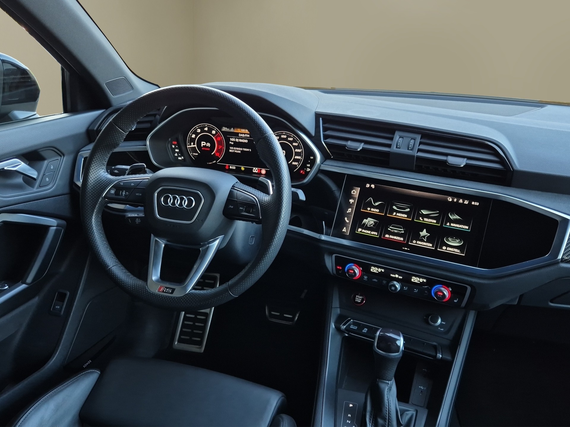 AUDI RS Q3 2.5 TFSI quattro S tronic-image-17