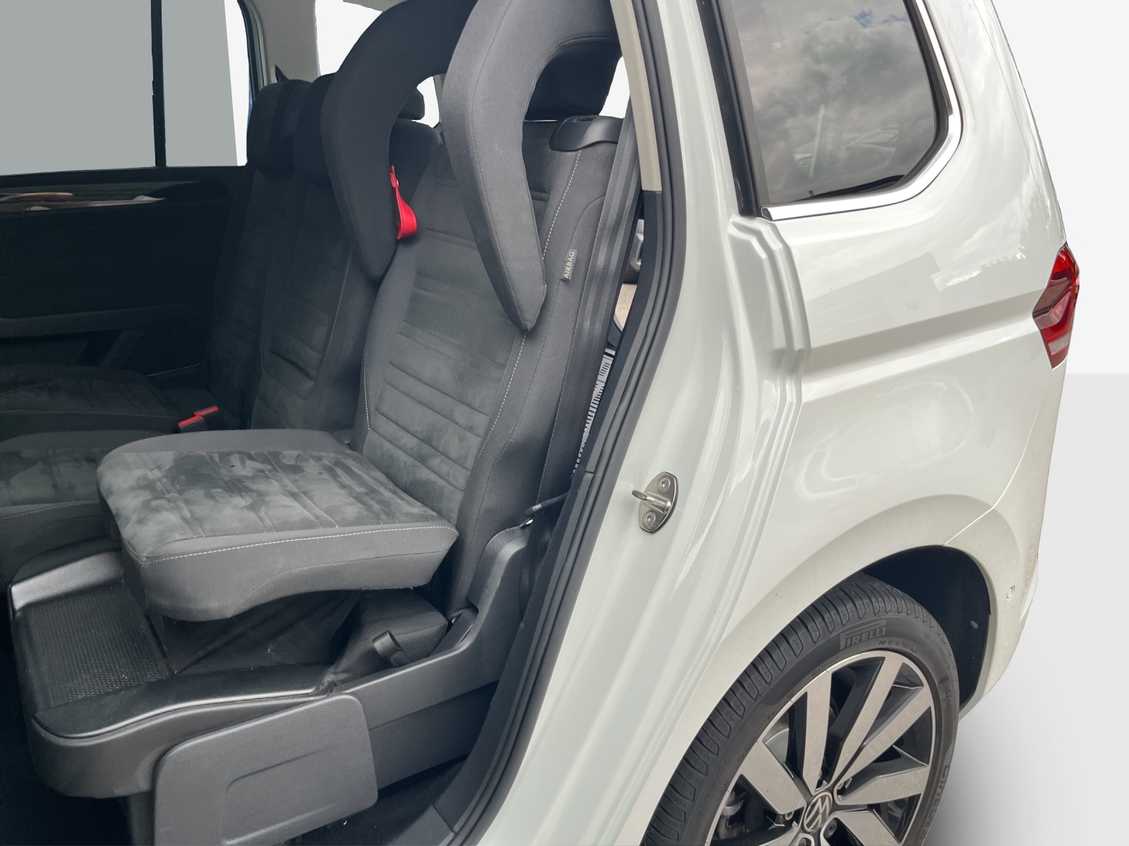 VW Touran 1.5 TSI EVO Highline DSG-image-14