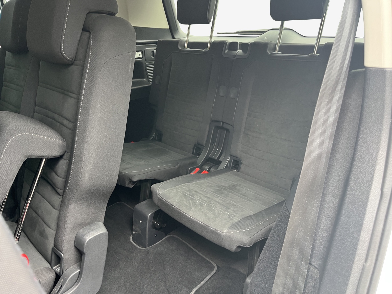 VW Touran 1.5 TSI EVO Highline DSG-image-13