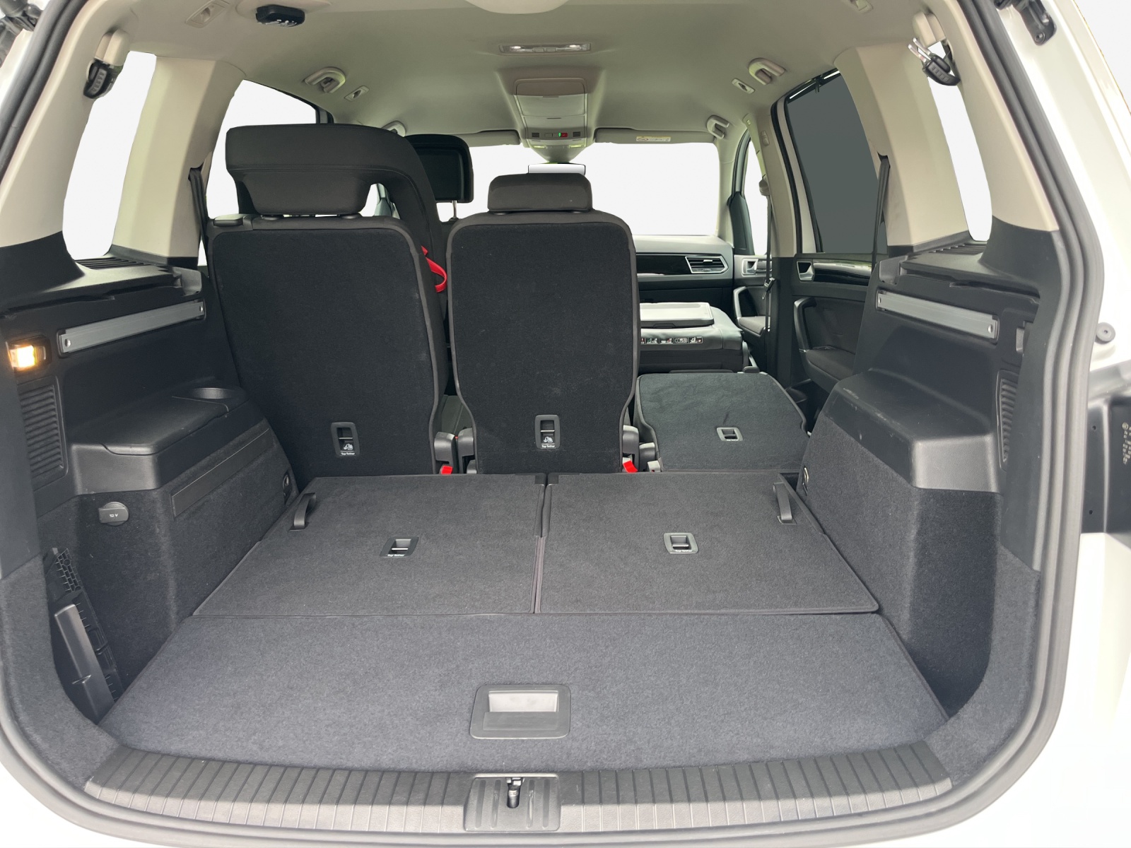 VW Touran 1.5 TSI EVO Highline DSG-image-15