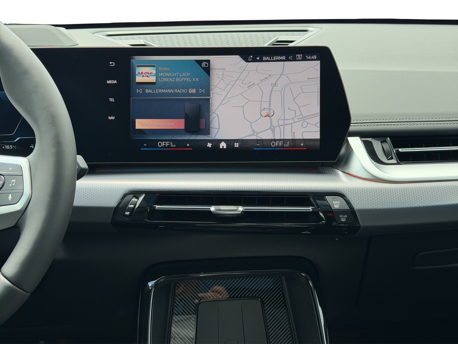 BMW iX1 xDrive 30 M Sport-image-15