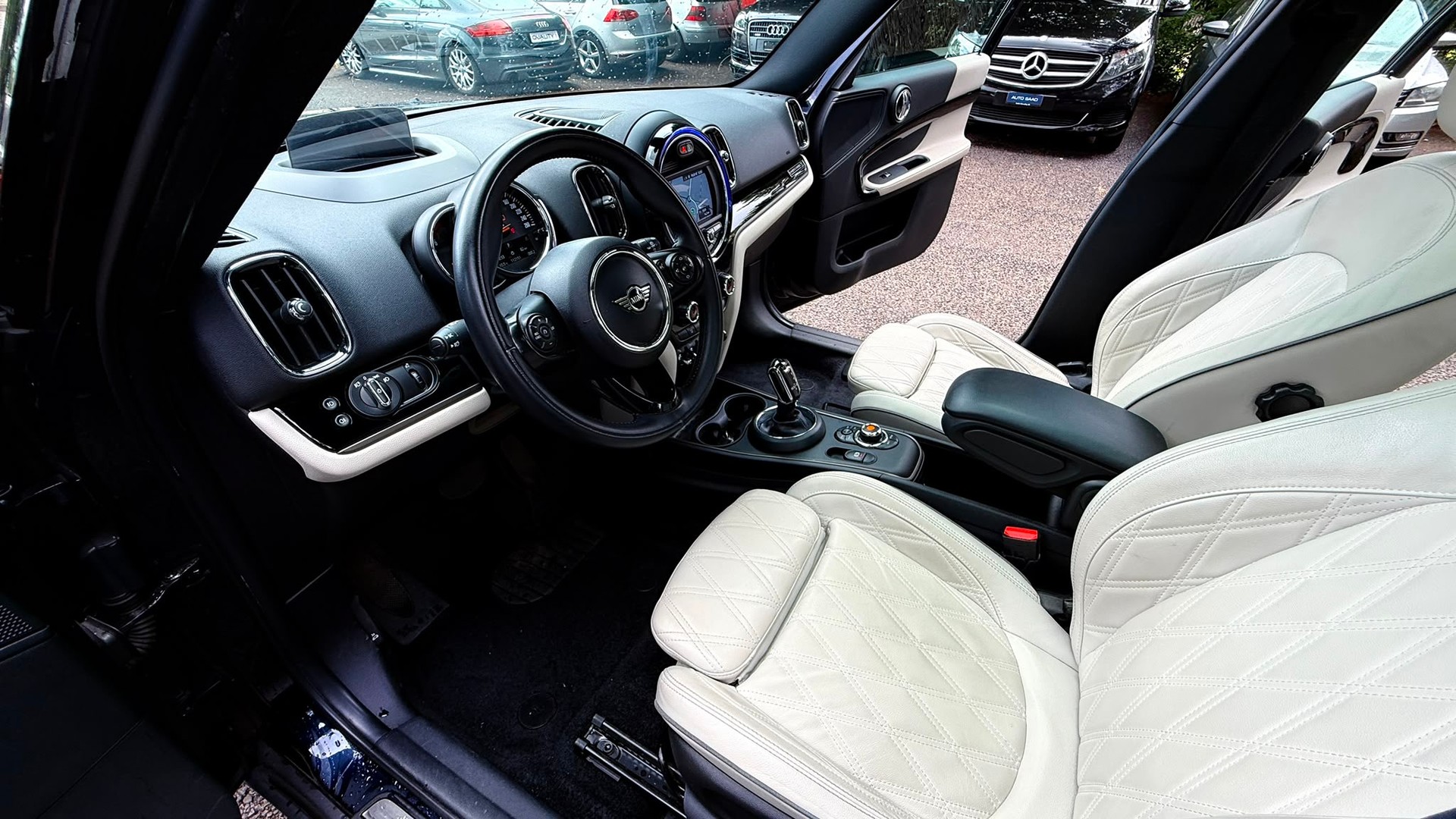 MINI Countryman Cooper S E ALL4 Steptronic-image-10