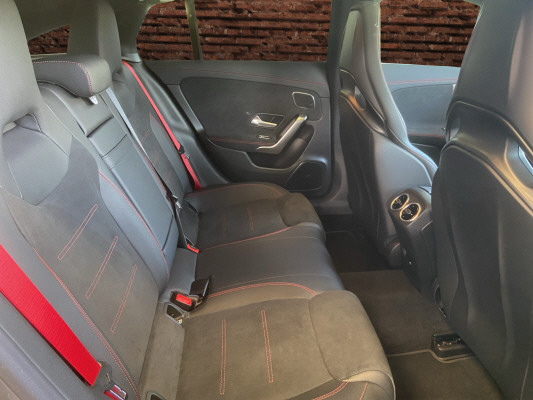 MERCEDES-BENZ CLA SB 35 AMG 8G-DCT 4M-image-12