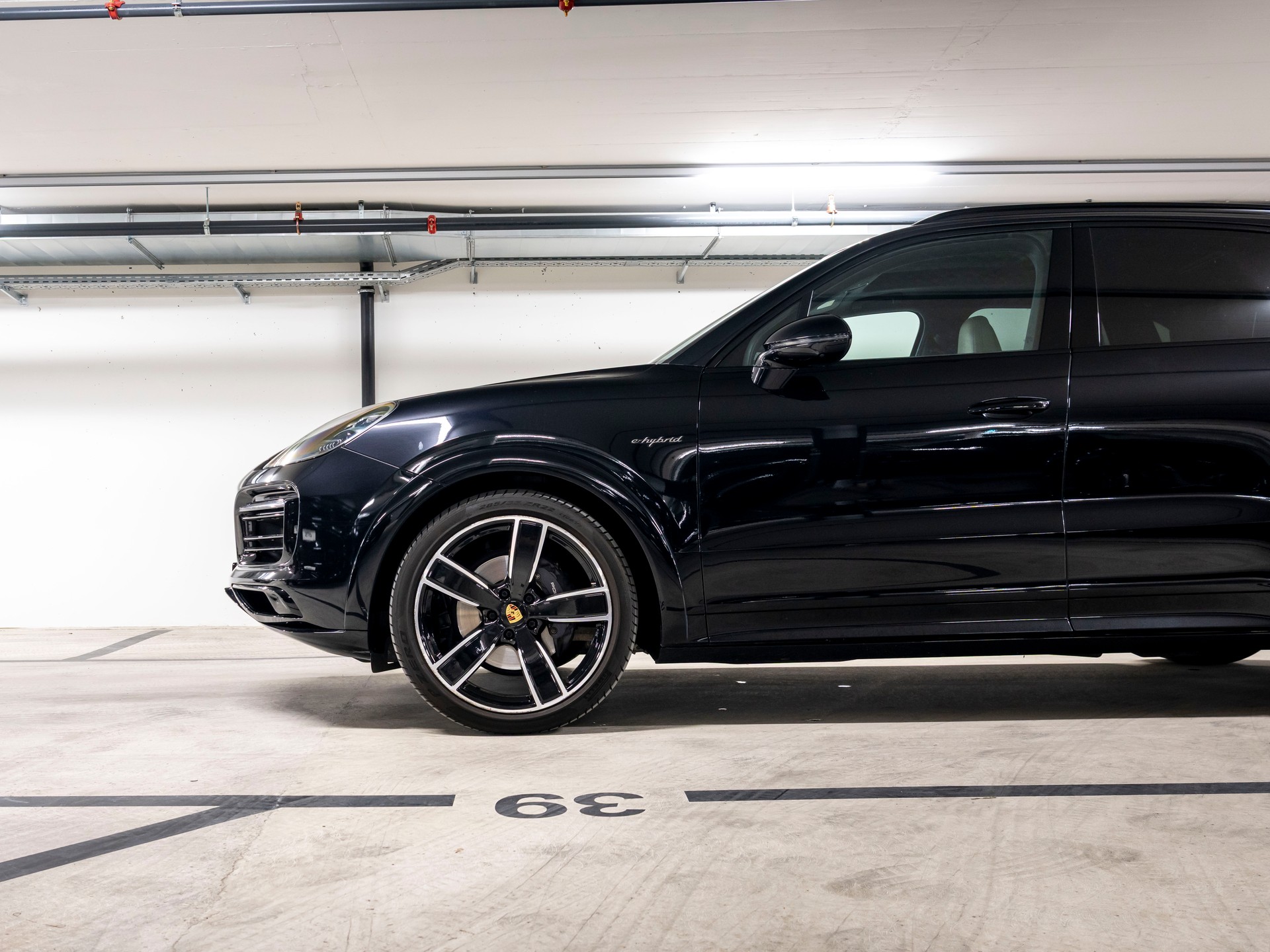 PORSCHE Cayenne E-Hybrid Platinum Edition-image-8