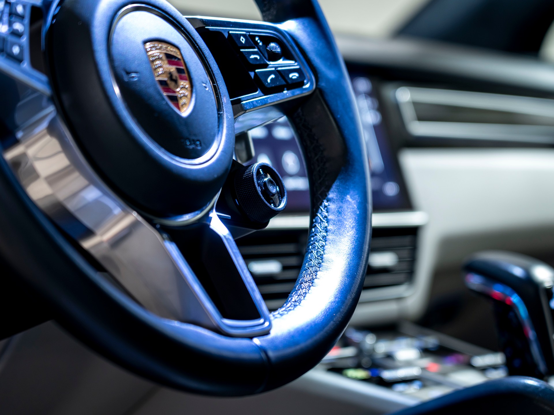 PORSCHE Cayenne E-Hybrid Platinum Edition-image-19