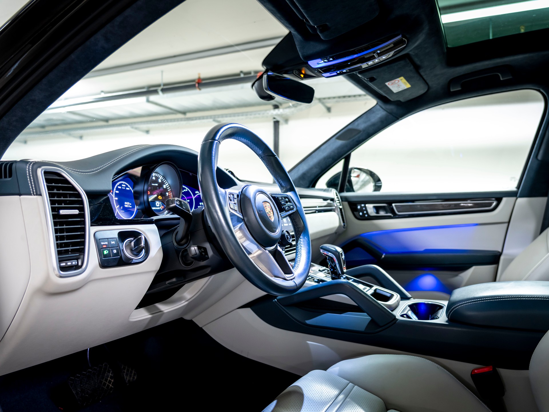 PORSCHE Cayenne E-Hybrid Platinum Edition-image-15