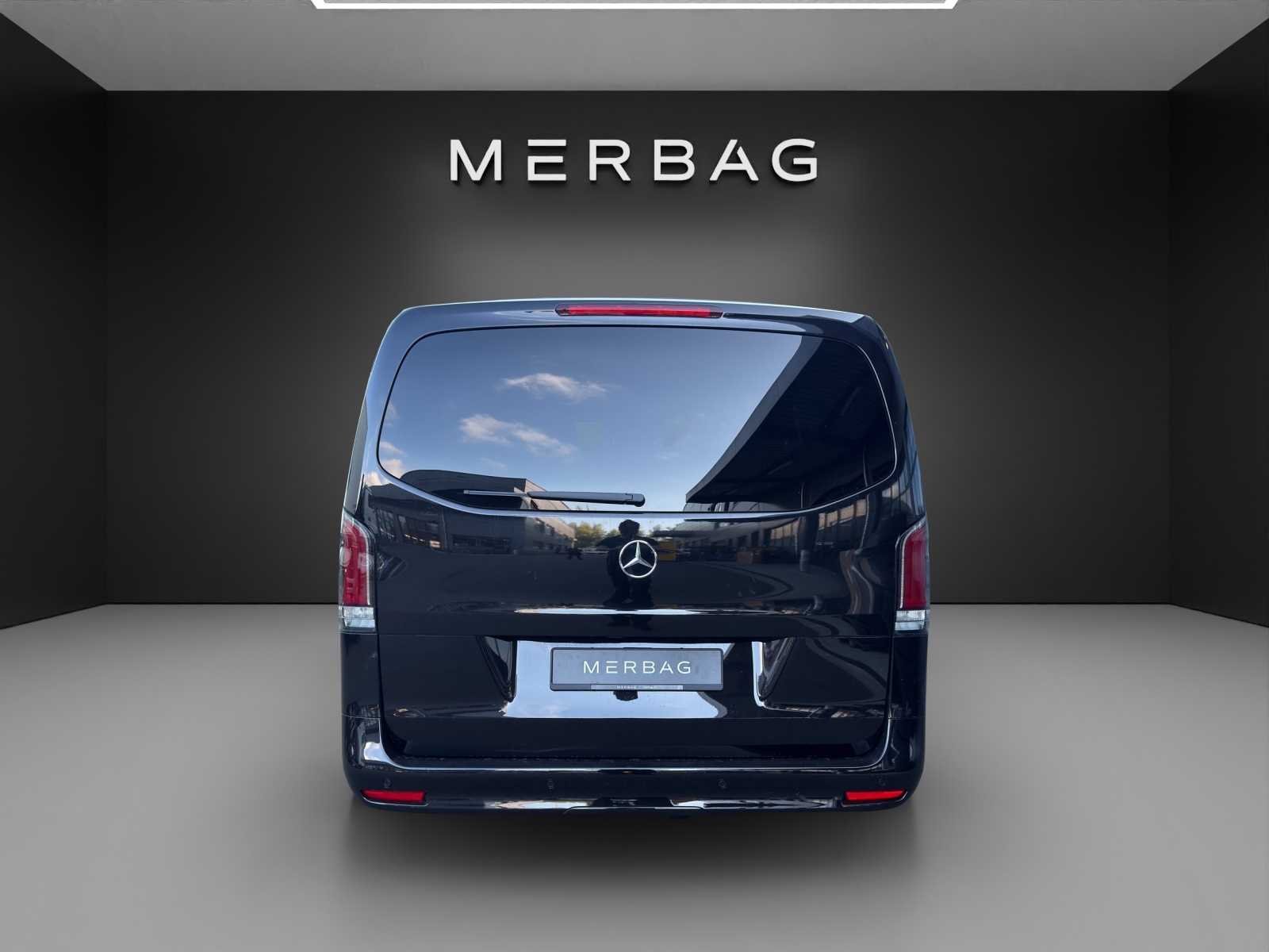 MERCEDES-BENZ Vito 119 CDI Lang Tourer 9G-Tronic 4M Select-image-2