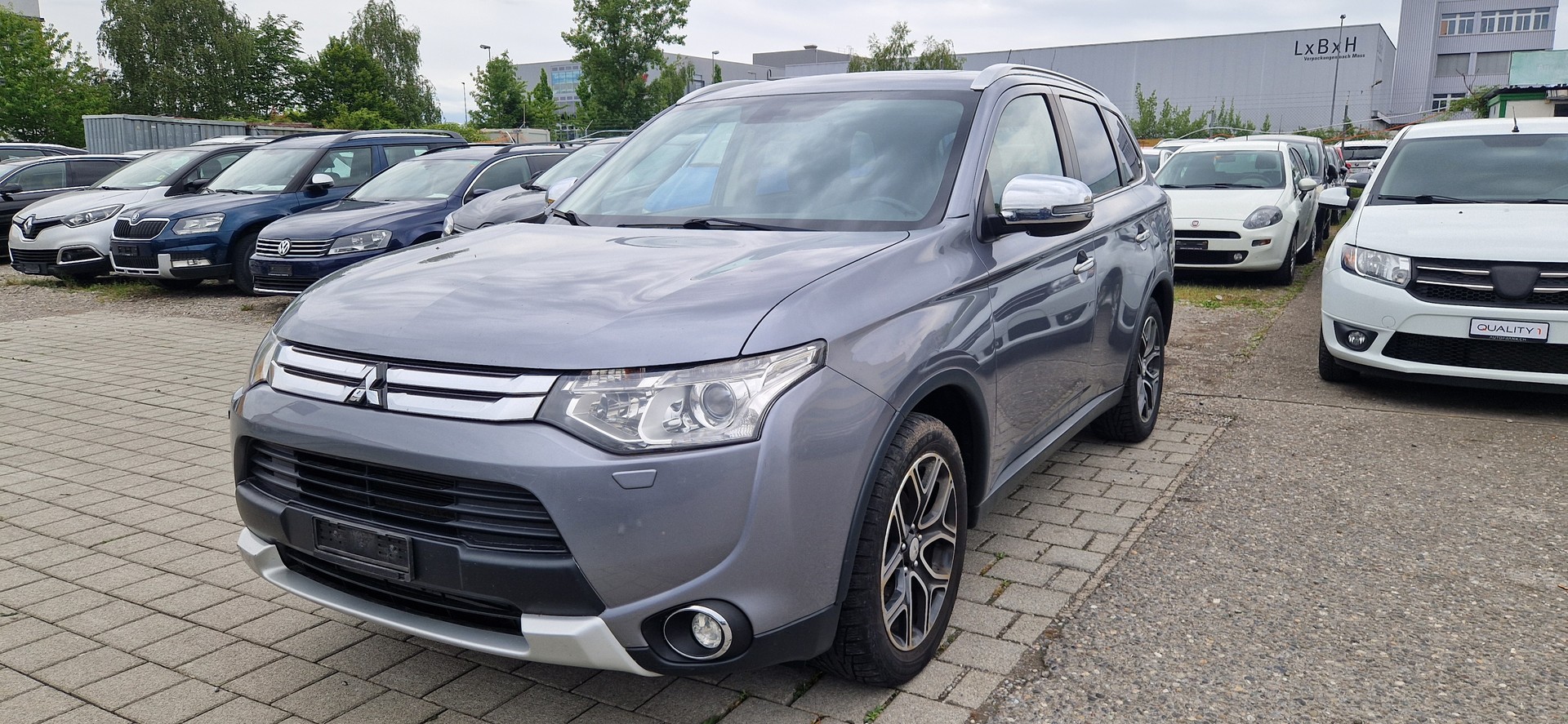 MITSUBISHI Outlander 2.2 DID Navigator Safety 4WD Automatic