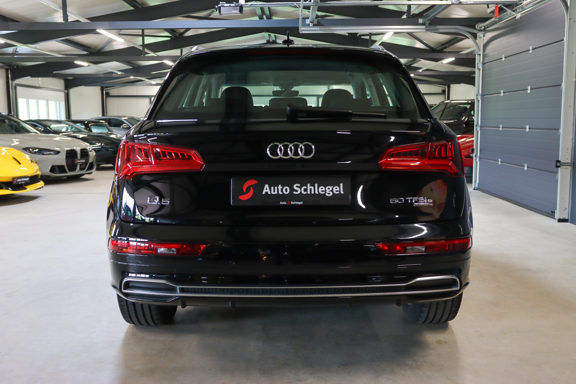 AUDI Q5 50 TFSI e quattro-image-4