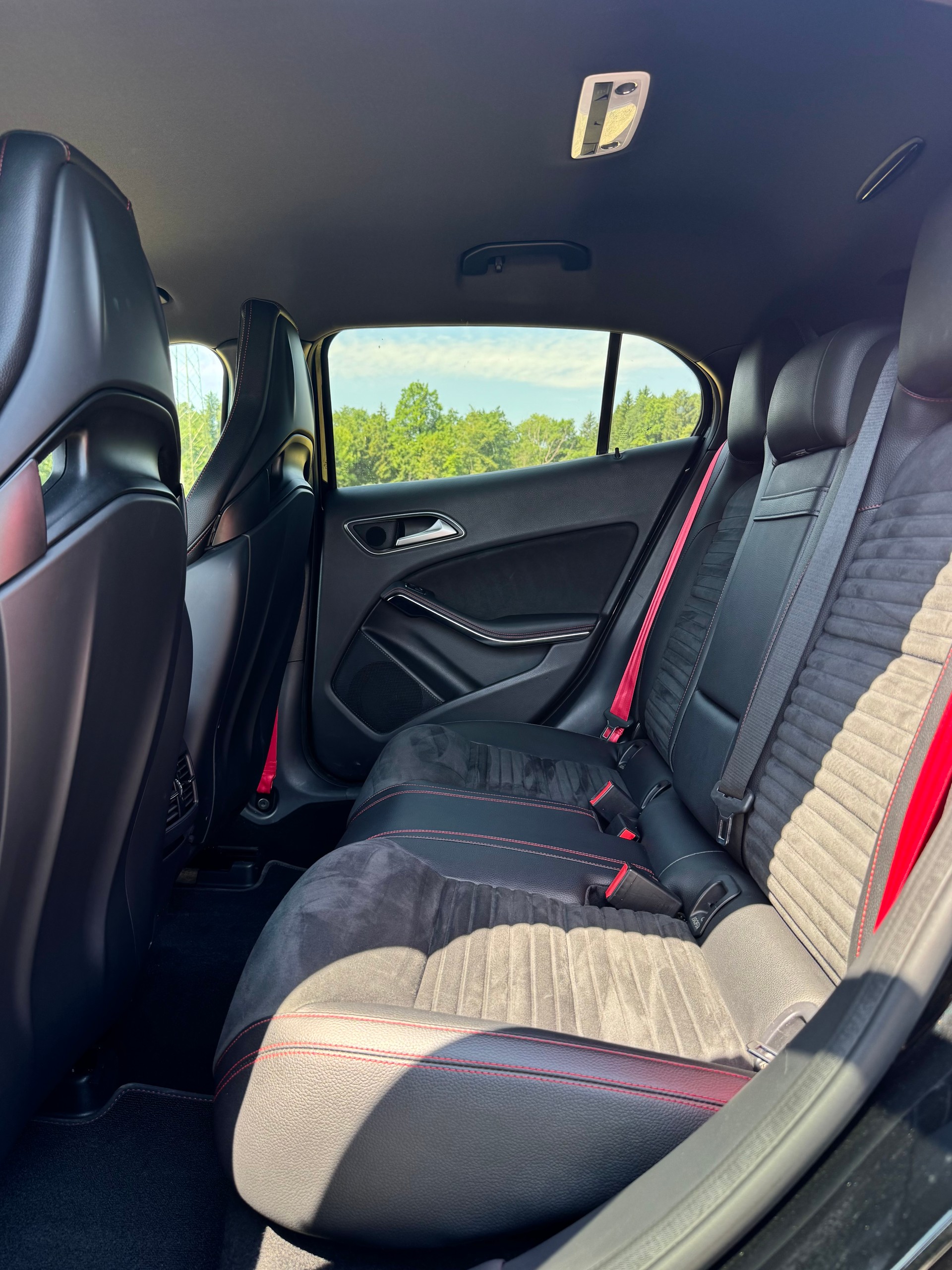 MERCEDES-BENZ GLA 45 AMG Edition 1 4Matic 7G-DCT / ab Service bei Verkauf-image-20