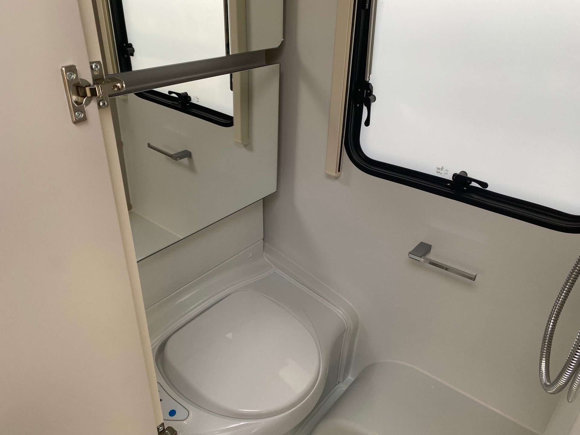ADRIA ADORA 593 UP-image-5