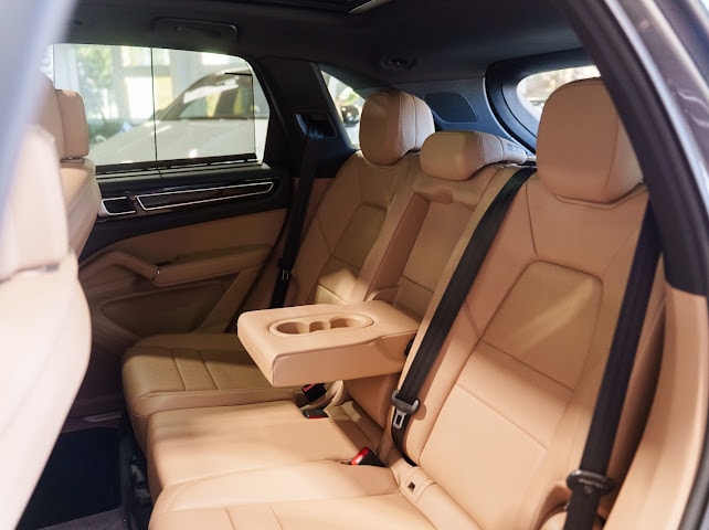 PORSCHE Cayenne-image-19