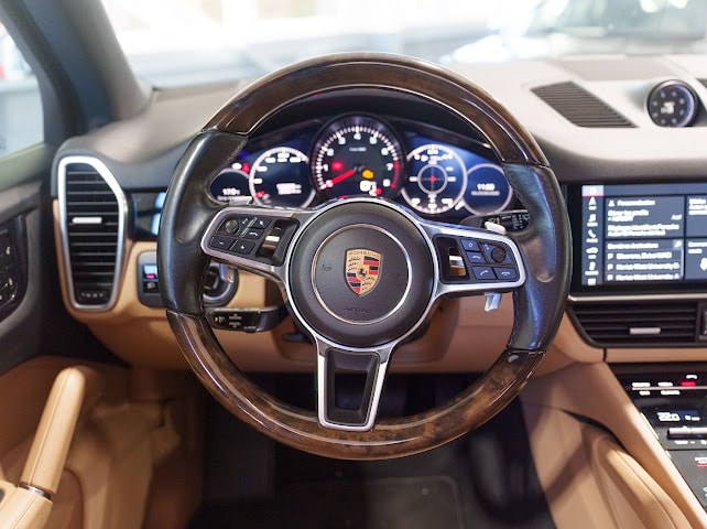 PORSCHE Cayenne-image-21
