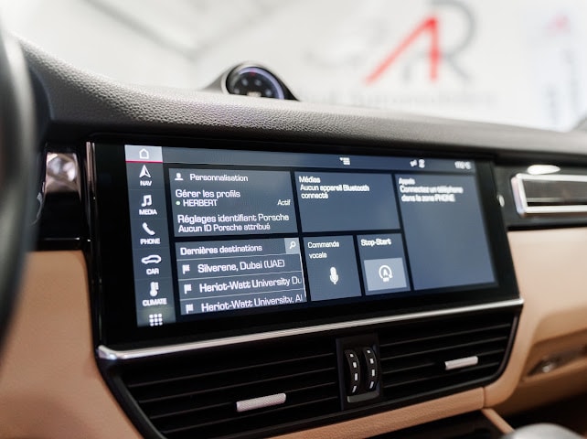 PORSCHE Cayenne-image-14