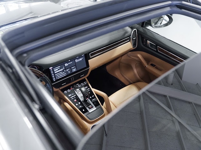 PORSCHE Cayenne-image-26