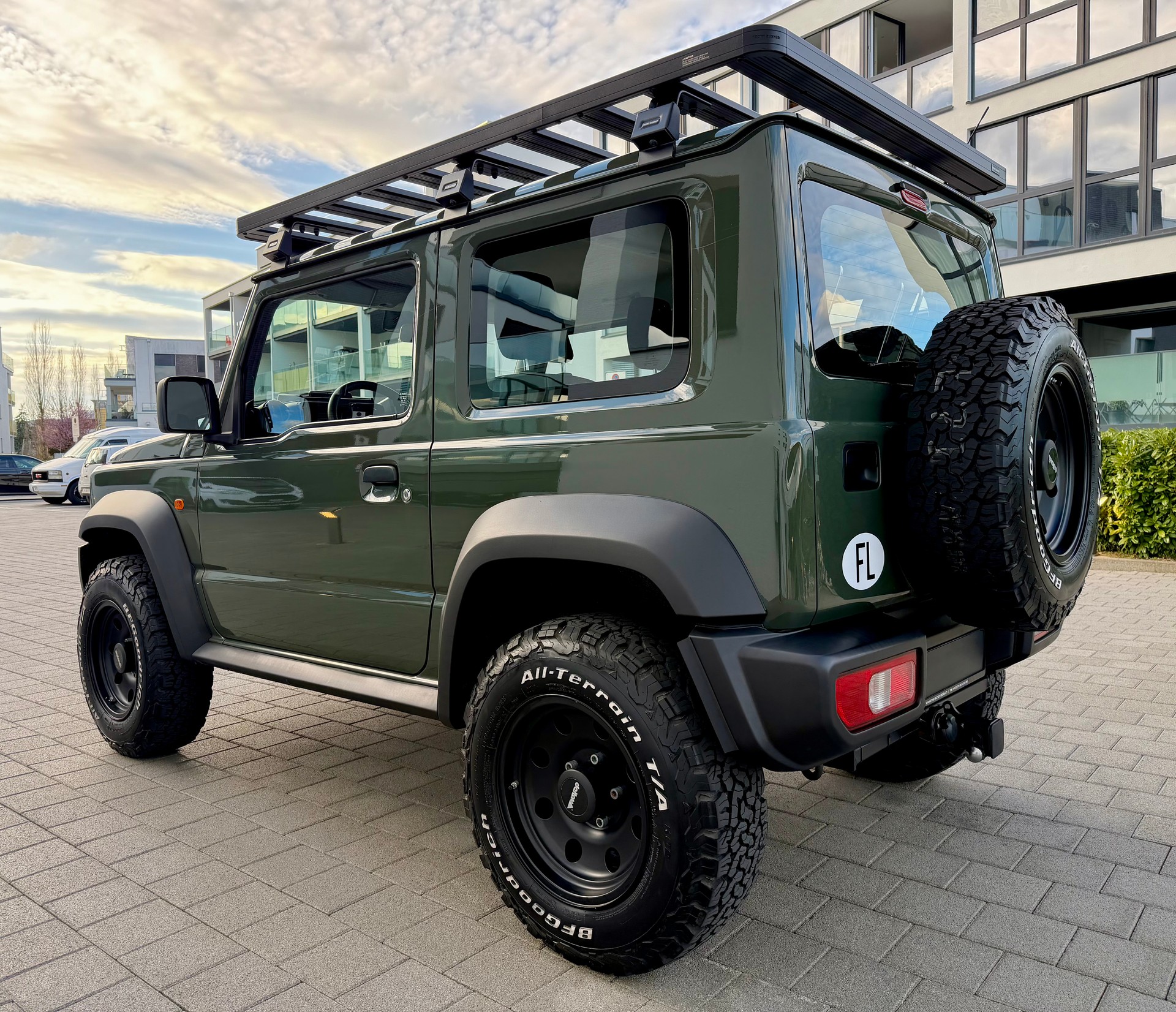 SUZUKI Jimny 1.5 Compact Top 4x4 Automat-image-4