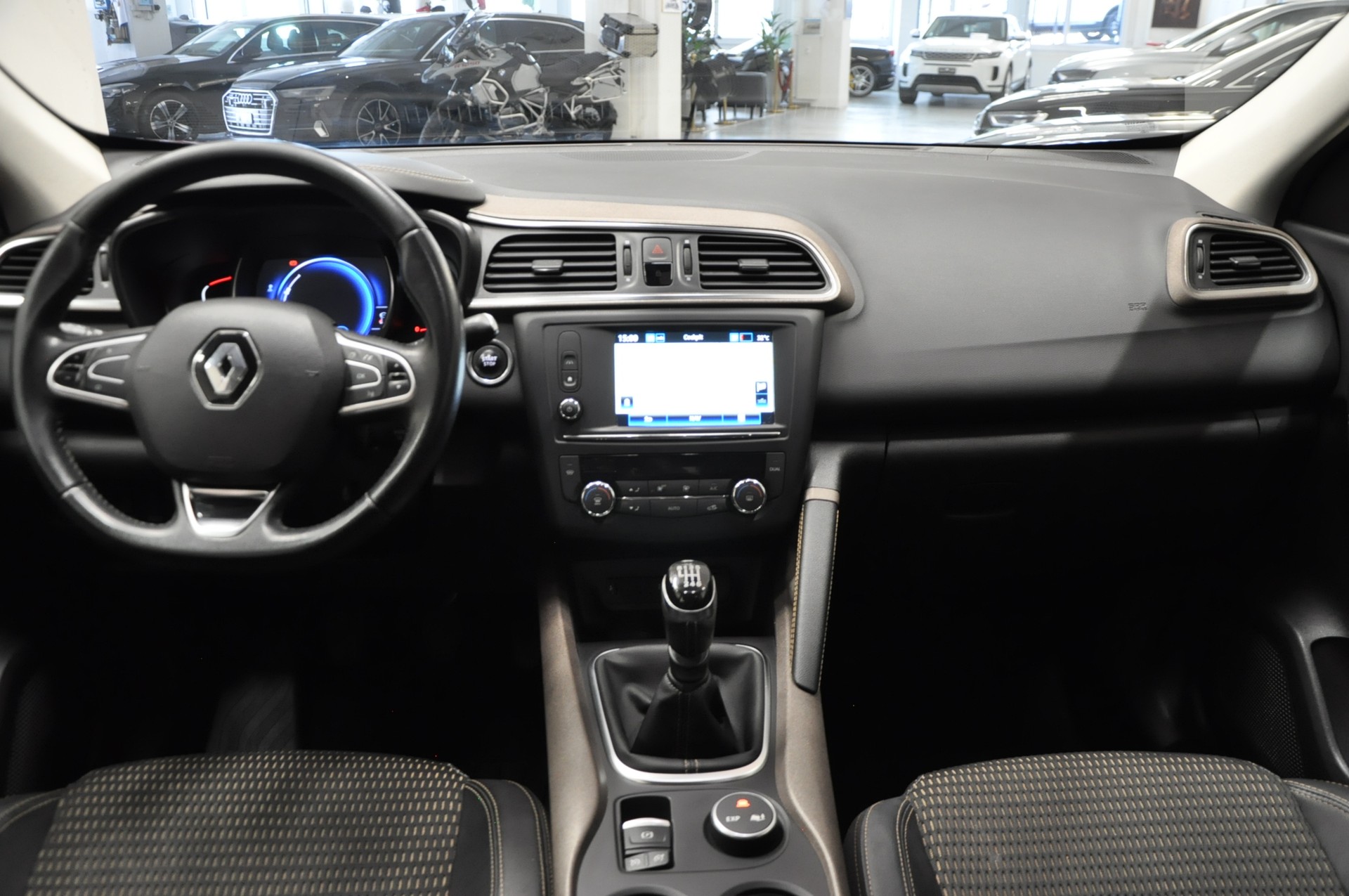 RENAULT Kadjar 1.2 16V Turbo Life-image-16