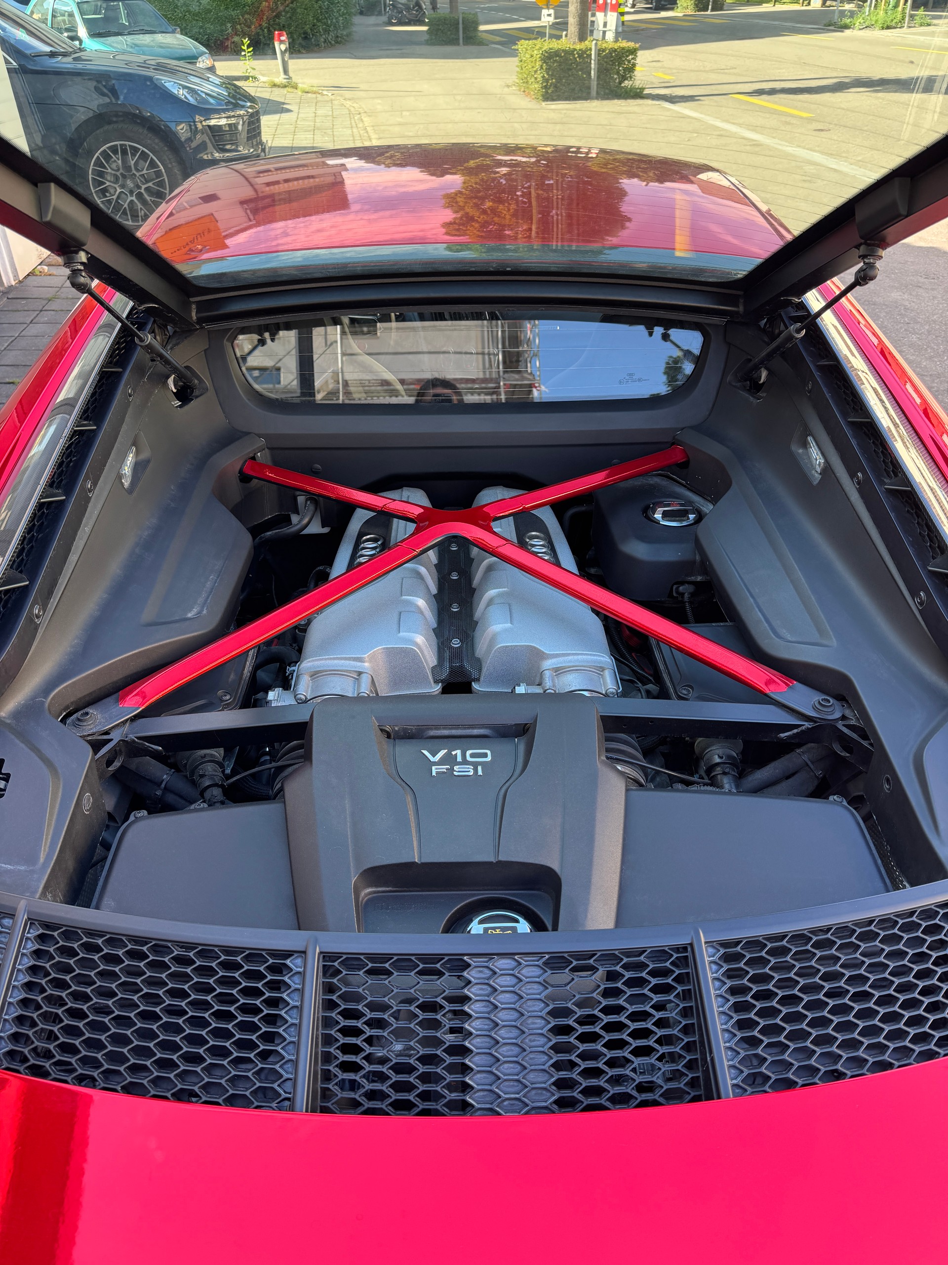 AUDI R8 Coupé 5.2 RWS S-Tronic-image-14