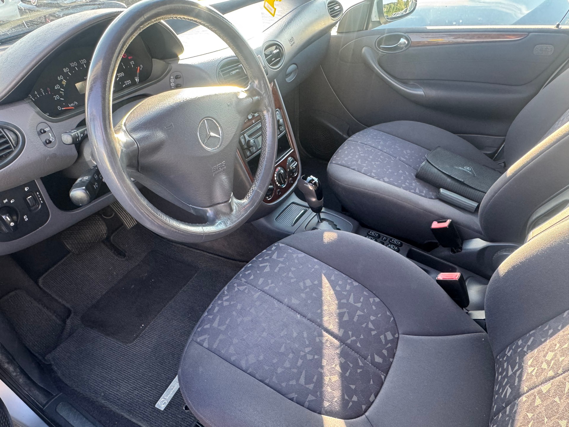 MERCEDES-BENZ A 140 L Classic style-image-6