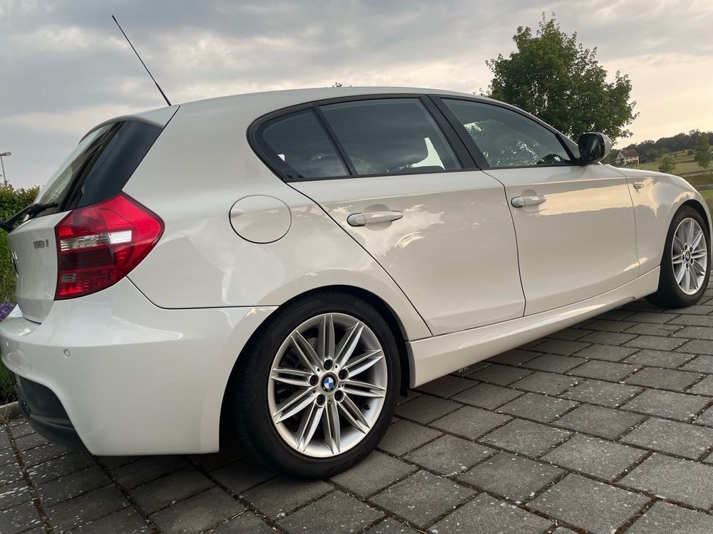 BMW 118i Dynamic Edition