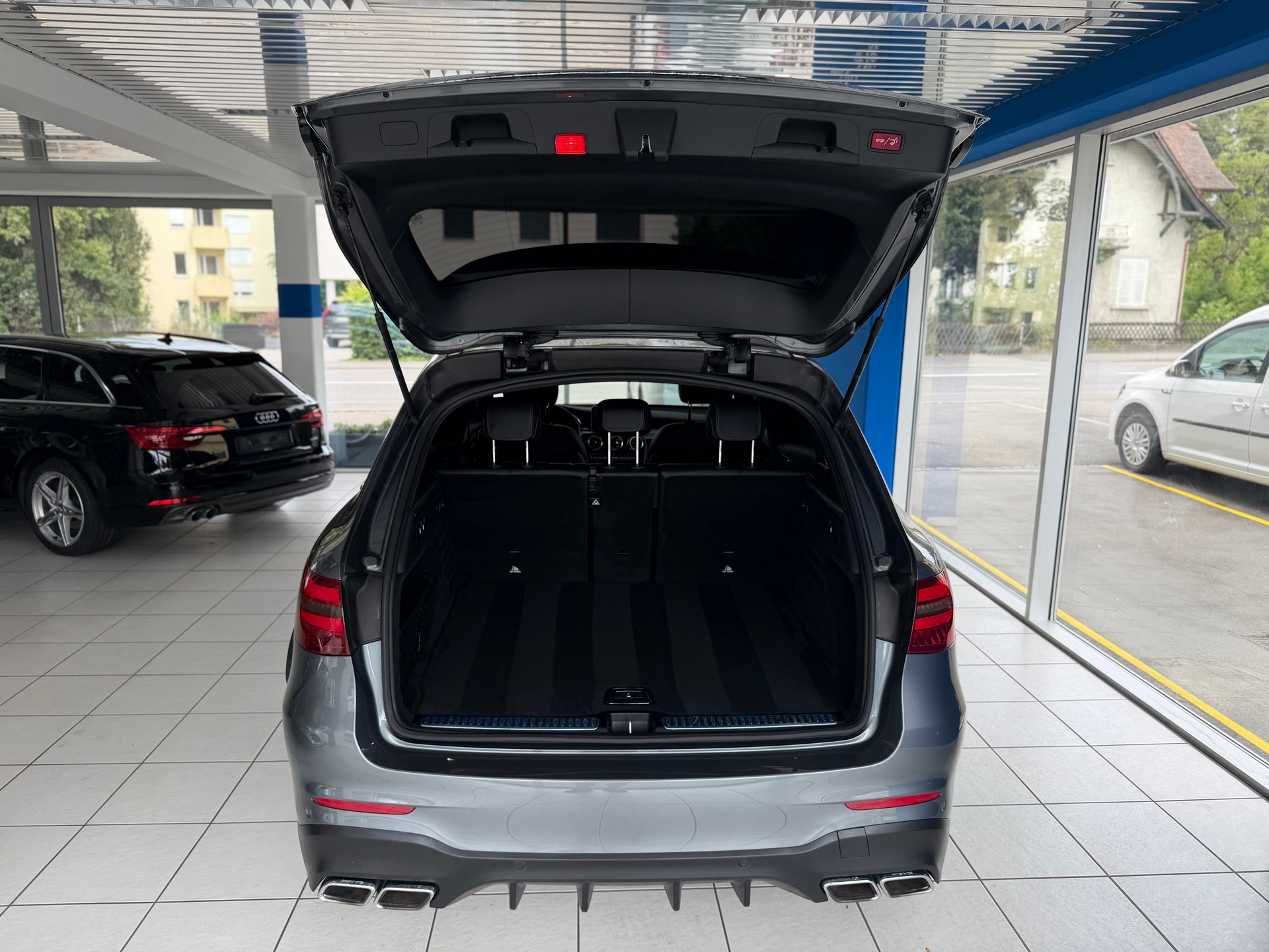 MERCEDES-BENZ GLC 63 AMG 4Matic+ 9G-Tronic-image-8