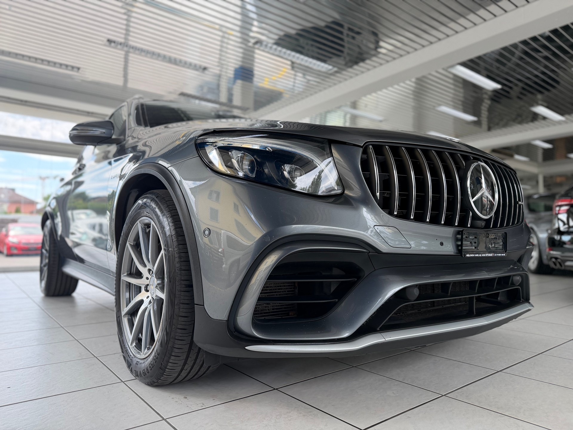 MERCEDES-BENZ GLC 63 AMG 4Matic+ 9G-Tronic-showroom-element-3