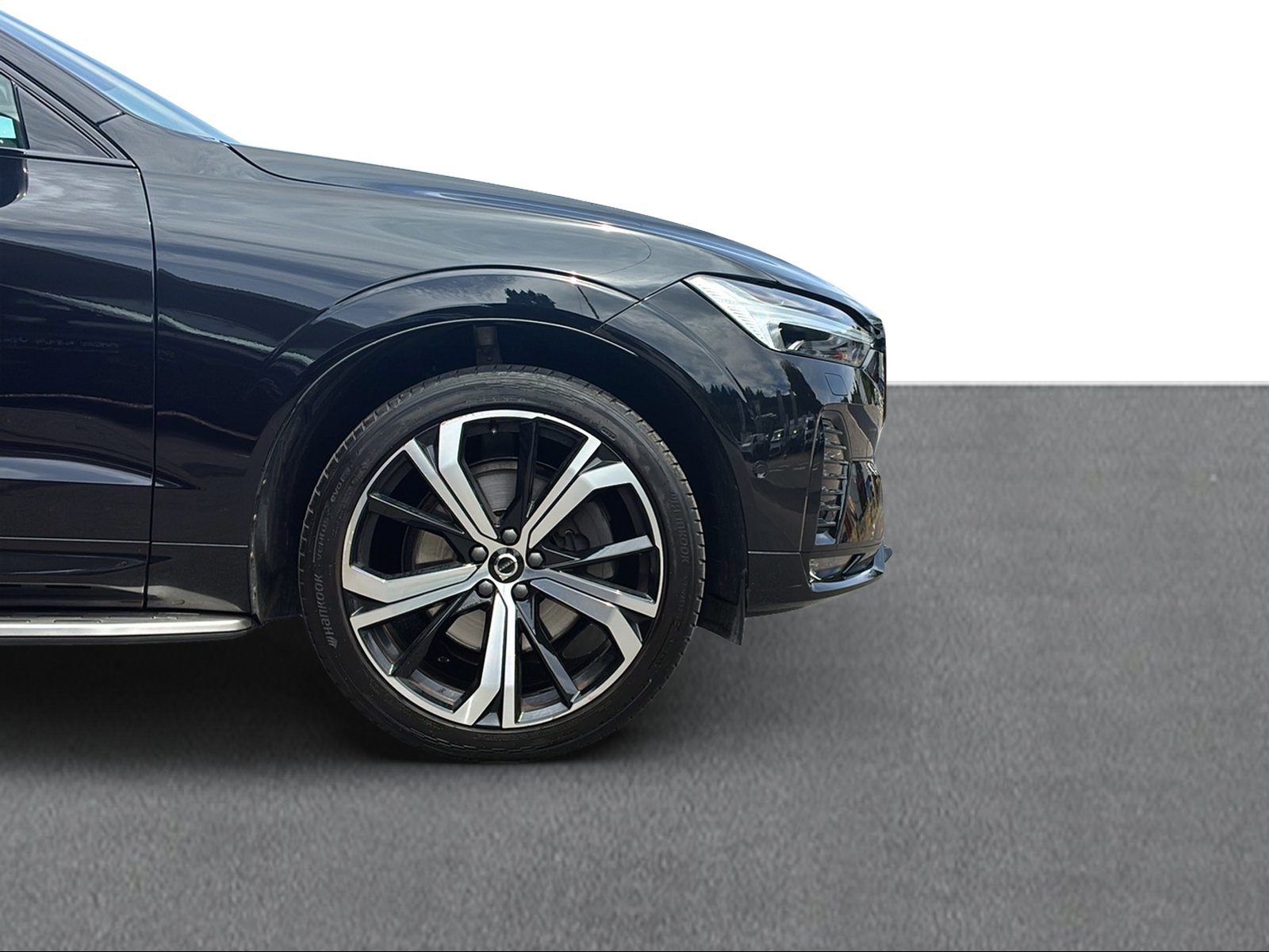 VOLVO XC60 2.0 B5 MH R-Design AWD-image-15