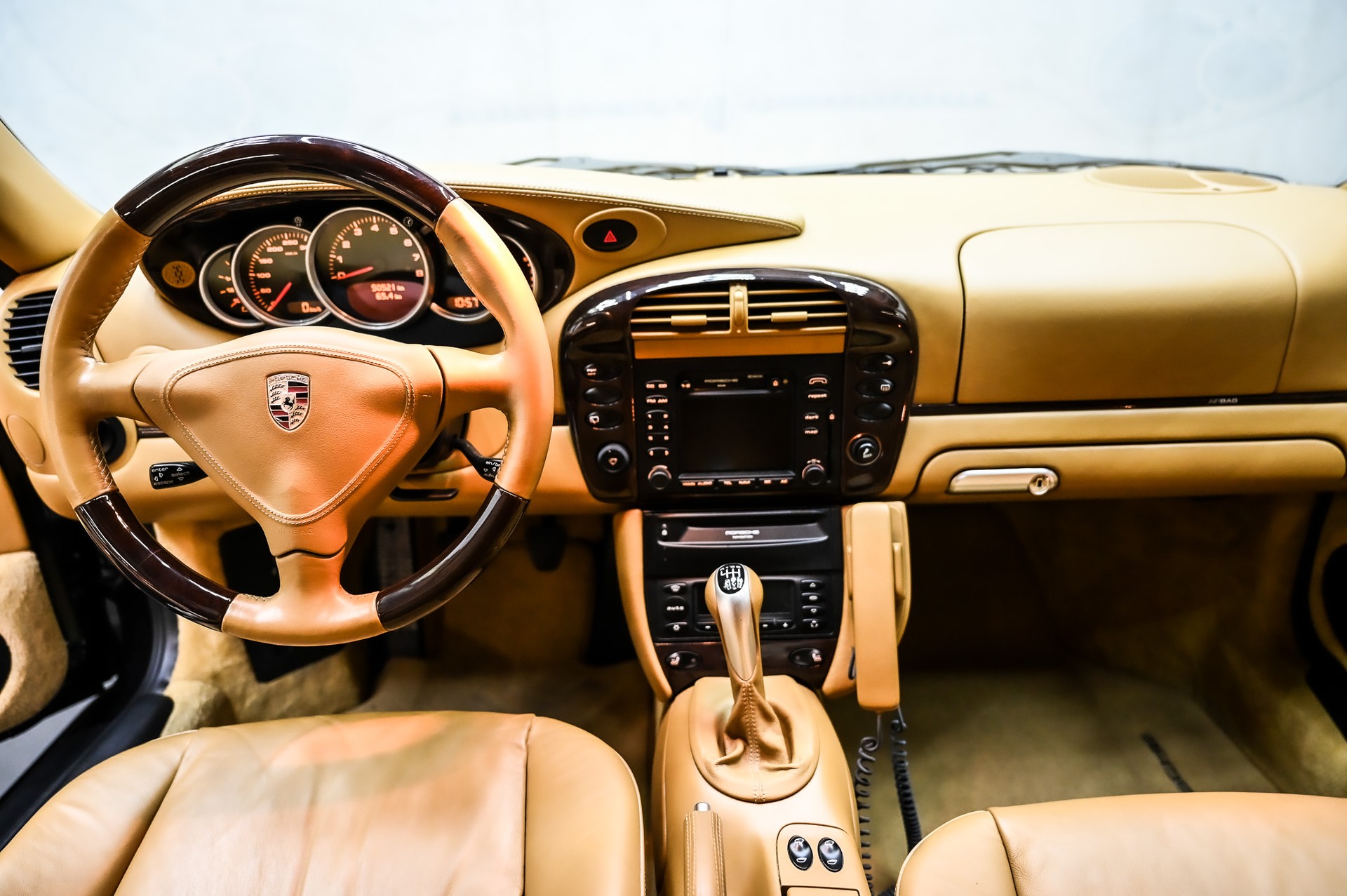 PORSCHE 911 Carrera 4S-image-20