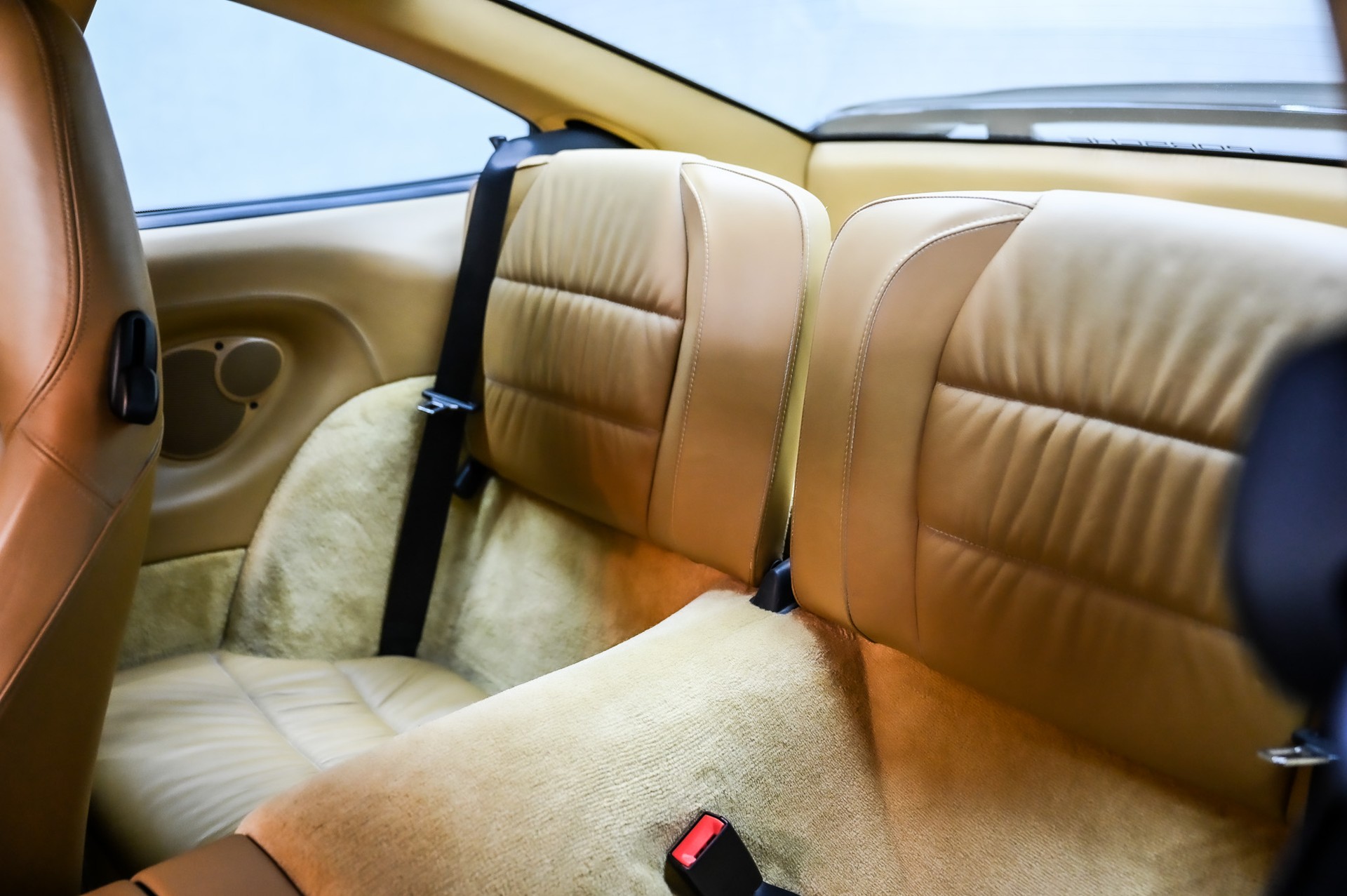 PORSCHE 911 Carrera 4S-image-26